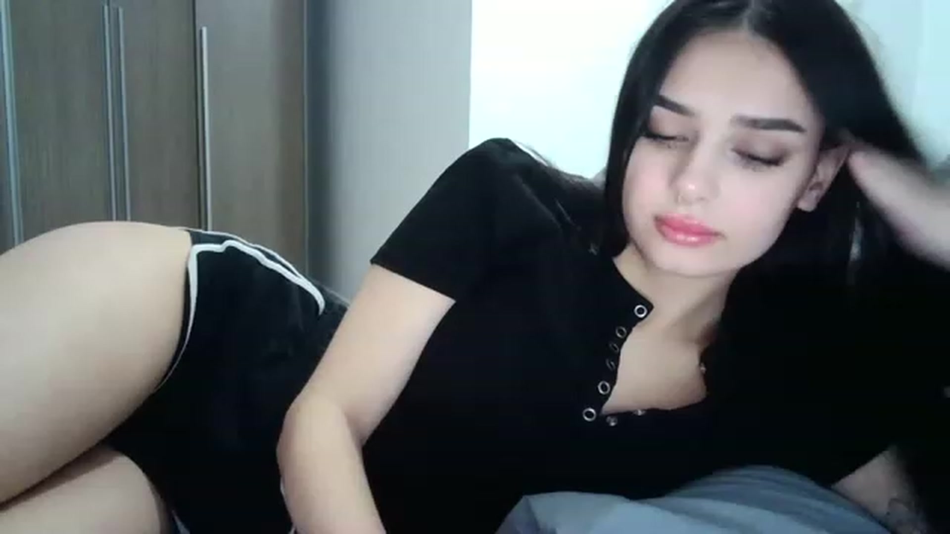 Gallery image thumbnail from ChocoPiiie_'s myfreecams stream on, 12/05/2022, 18:18 image 19 of 20