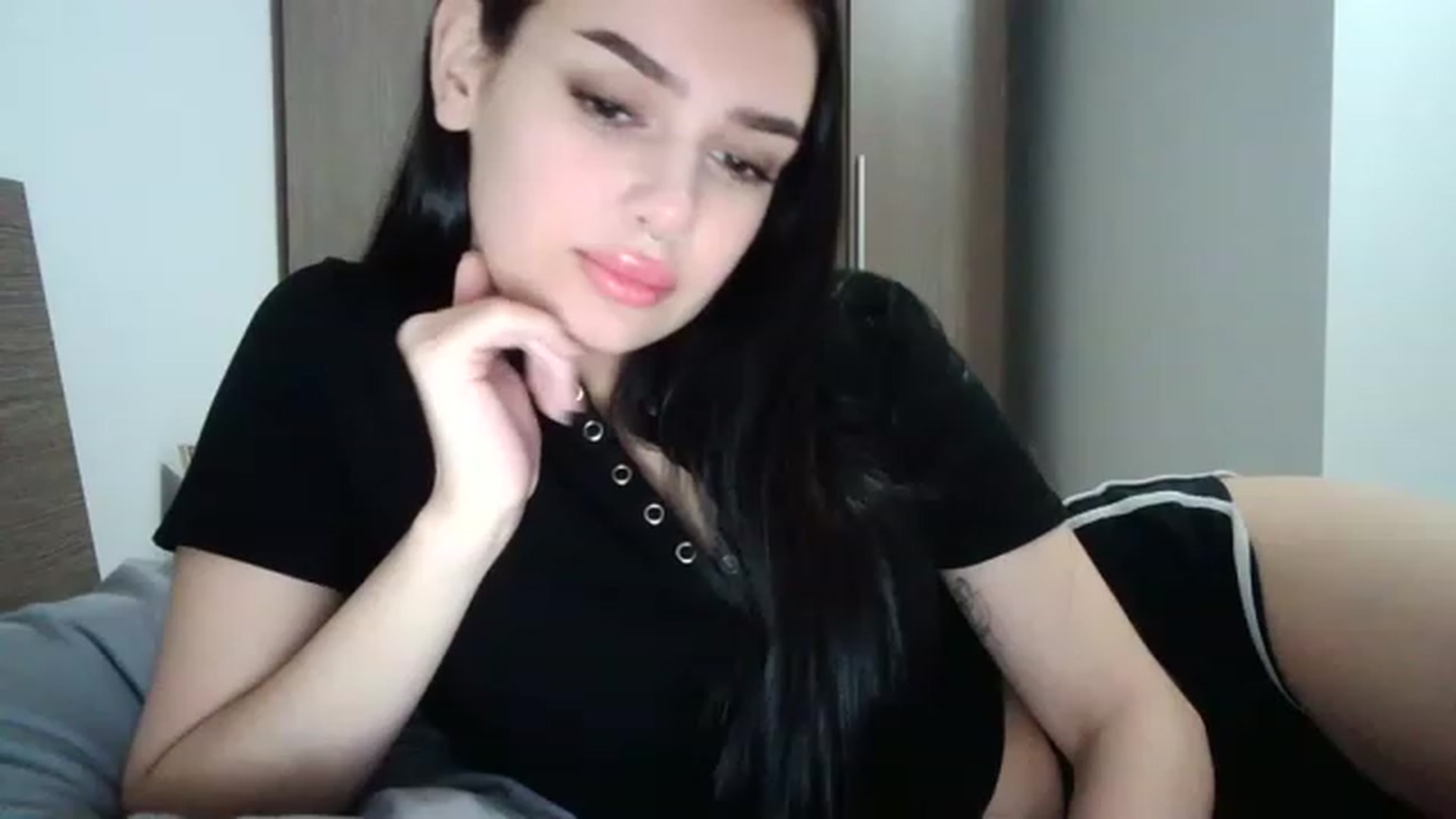 Gallery image thumbnail from ChocoPiiie_'s myfreecams stream on, 12/05/2022, 19:10 image 2 of 20