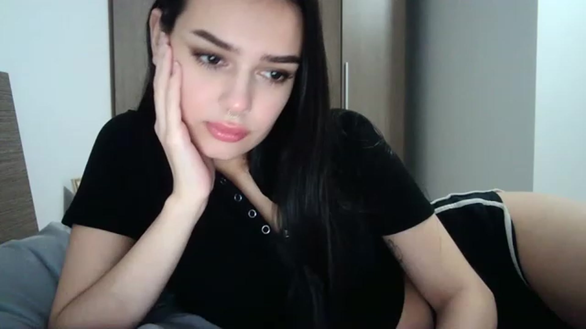 Gallery image thumbnail from ChocoPiiie_'s myfreecams stream on, 12/05/2022, 19:10 image 5 of 20