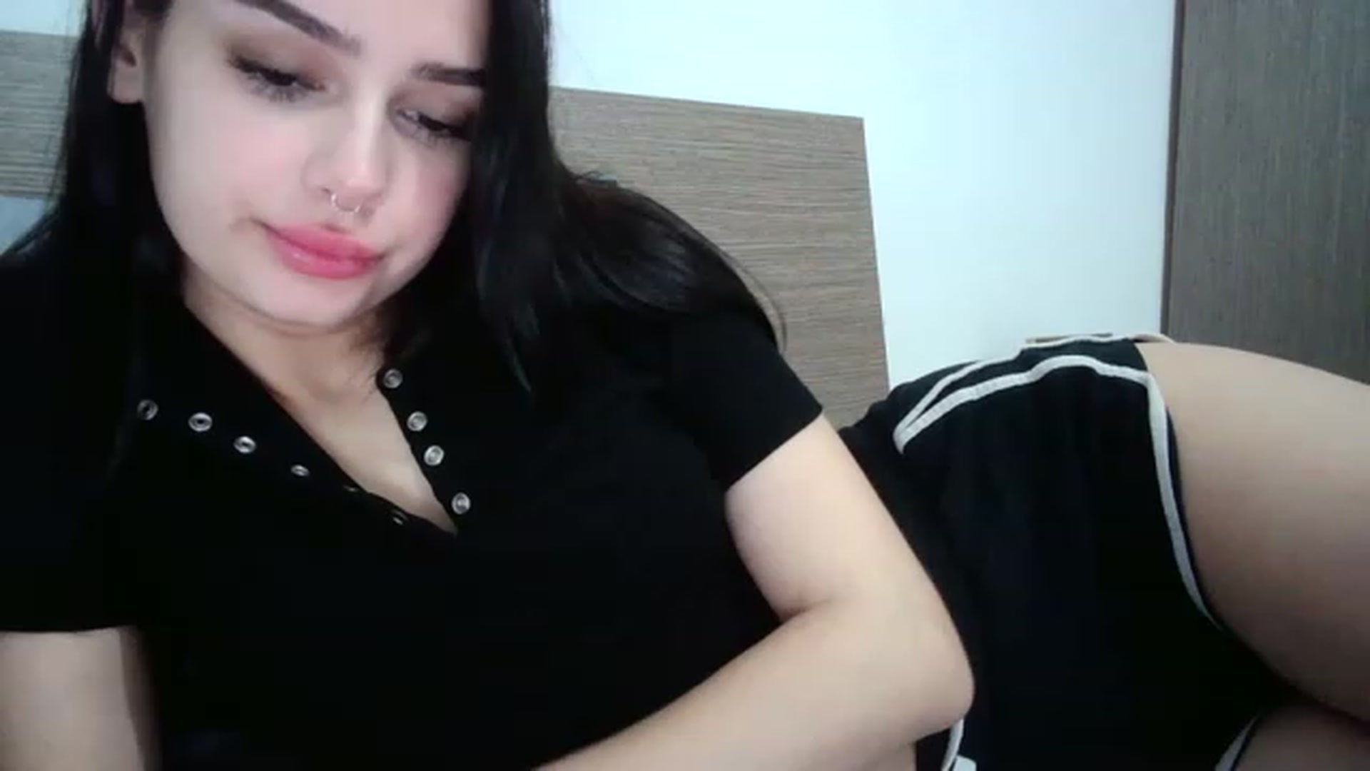 Gallery image thumbnail from ChocoPiiie_'s myfreecams stream on, 12/09/2022, 17:32 image 8 of 20