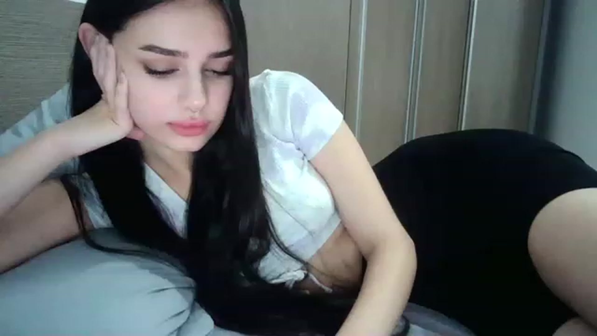 Gallery image thumbnail from ChocoPiiie_'s myfreecams stream on, 12/11/2022, 23:39 image 17 of 20