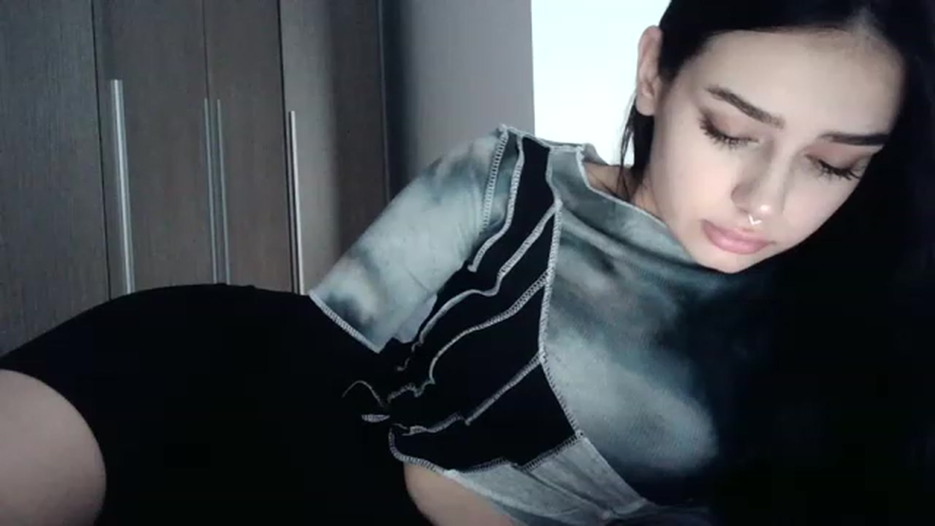 Gallery image thumbnail from ChocoPiiie_'s myfreecams stream on, 12/16/2022, 15:20 image 17 of 20