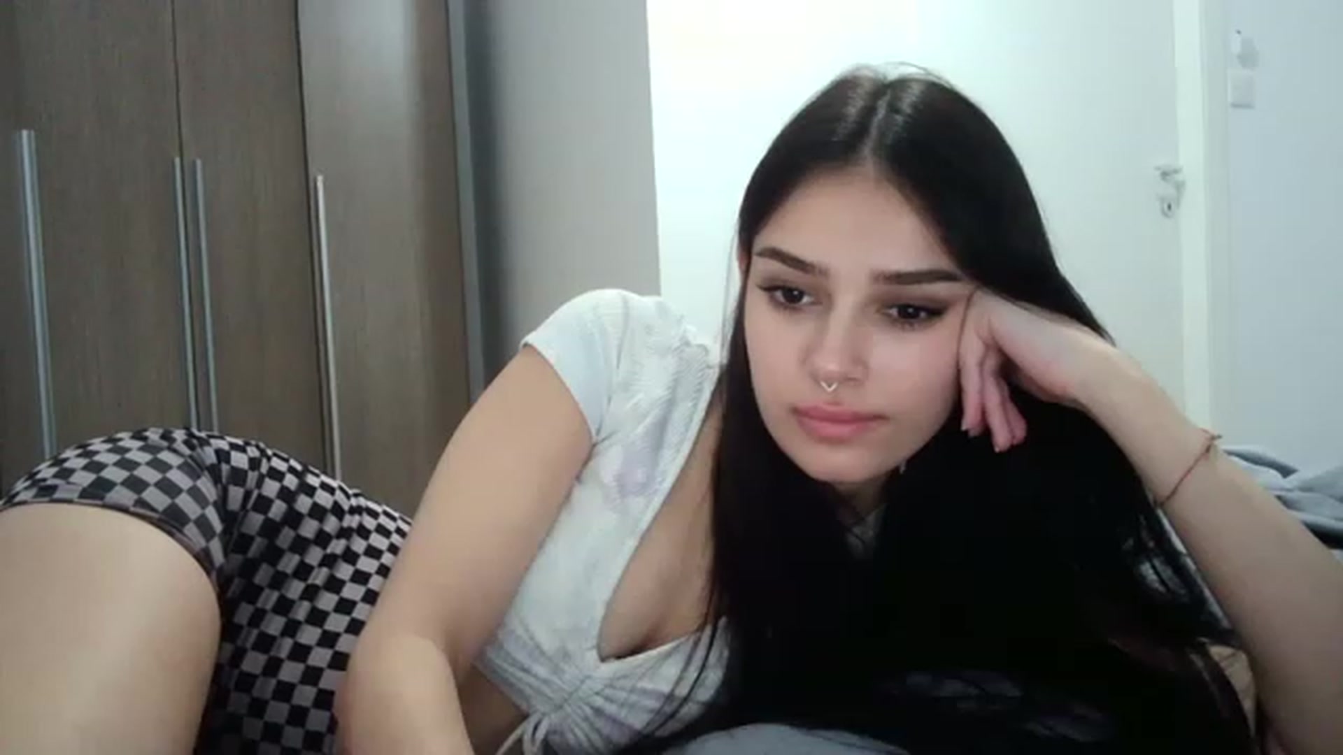 Gallery image thumbnail from ChocoPiiie_'s myfreecams stream on, 12/19/2022, 24:05 image 14 of 20