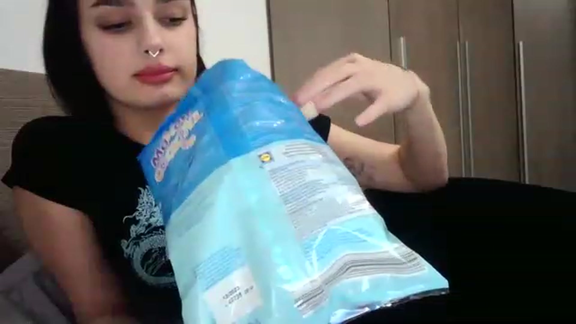 Gallery image thumbnail from ChocoPiiie_'s myfreecams stream on, 12/27/2022, 24:01 image 20 of 20