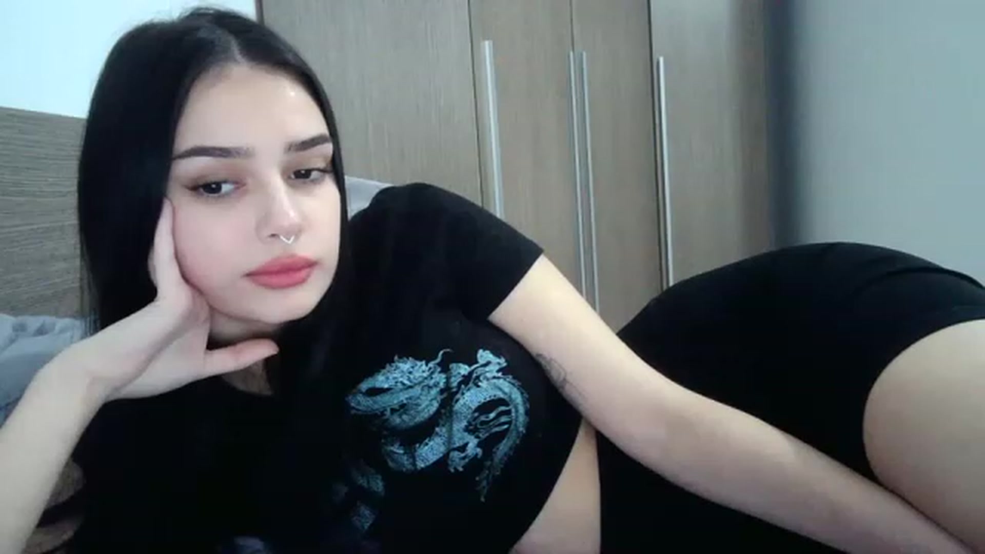 Gallery image thumbnail from ChocoPiiie_'s myfreecams stream on, 12/27/2022, 24:01 image 2 of 20