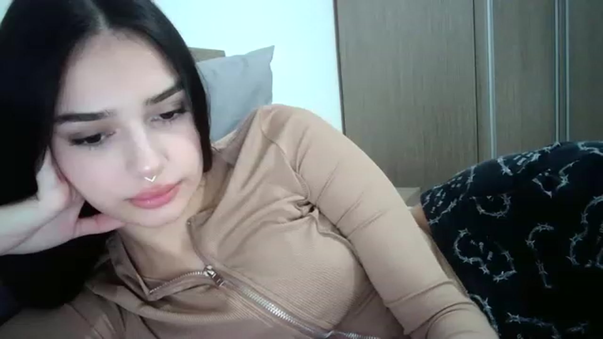 Gallery image thumbnail from ChocoPiiie_'s myfreecams stream on, 01/01/2023, 23:33 image 9 of 20