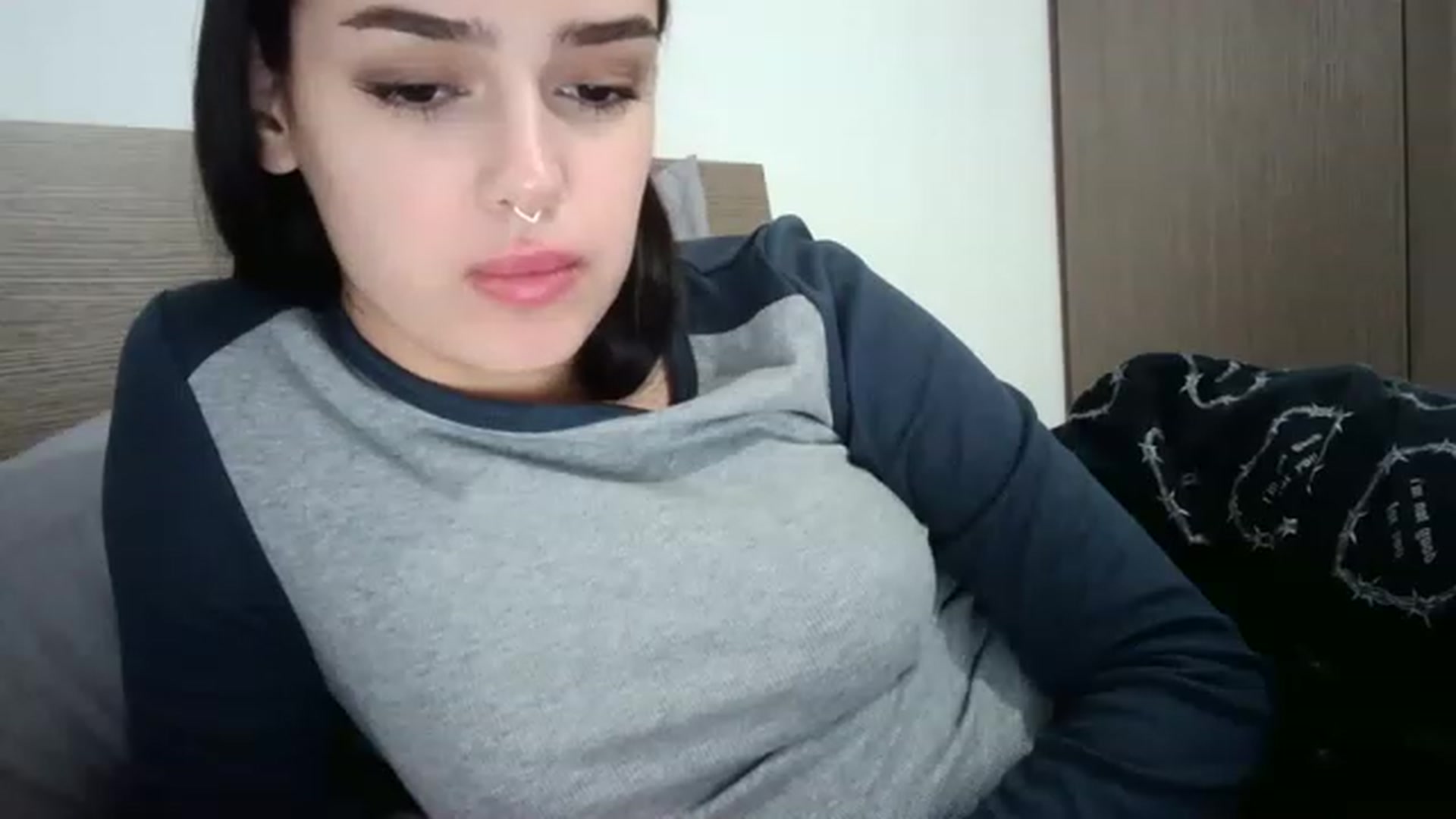 Gallery image thumbnail from ChocoPiiie_'s myfreecams stream on, 01/03/2023, 02:27 image 13 of 20