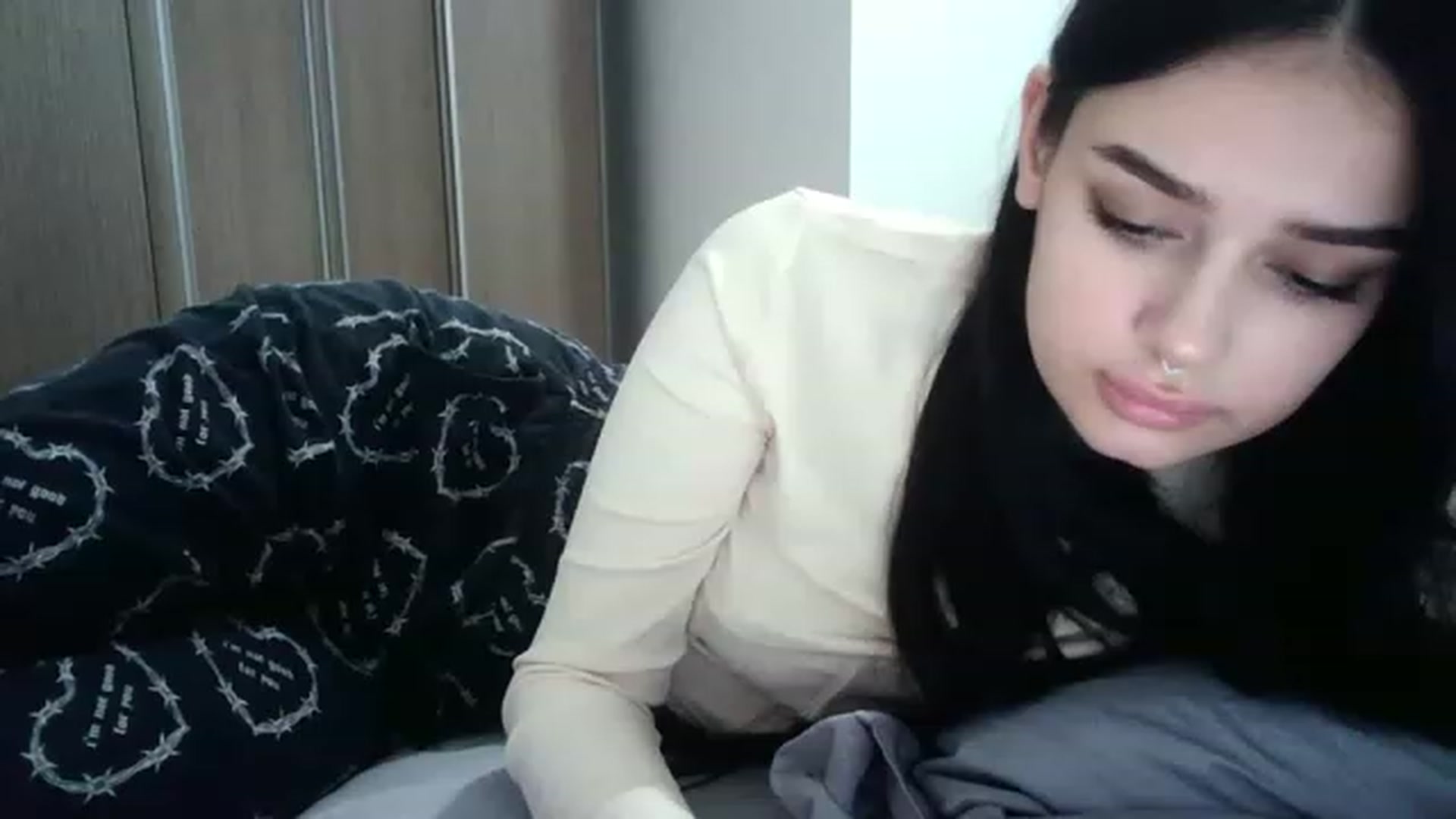 Gallery image thumbnail from ChocoPiiie_'s myfreecams stream on, 01/04/2023, 02:35 image 1 of 20