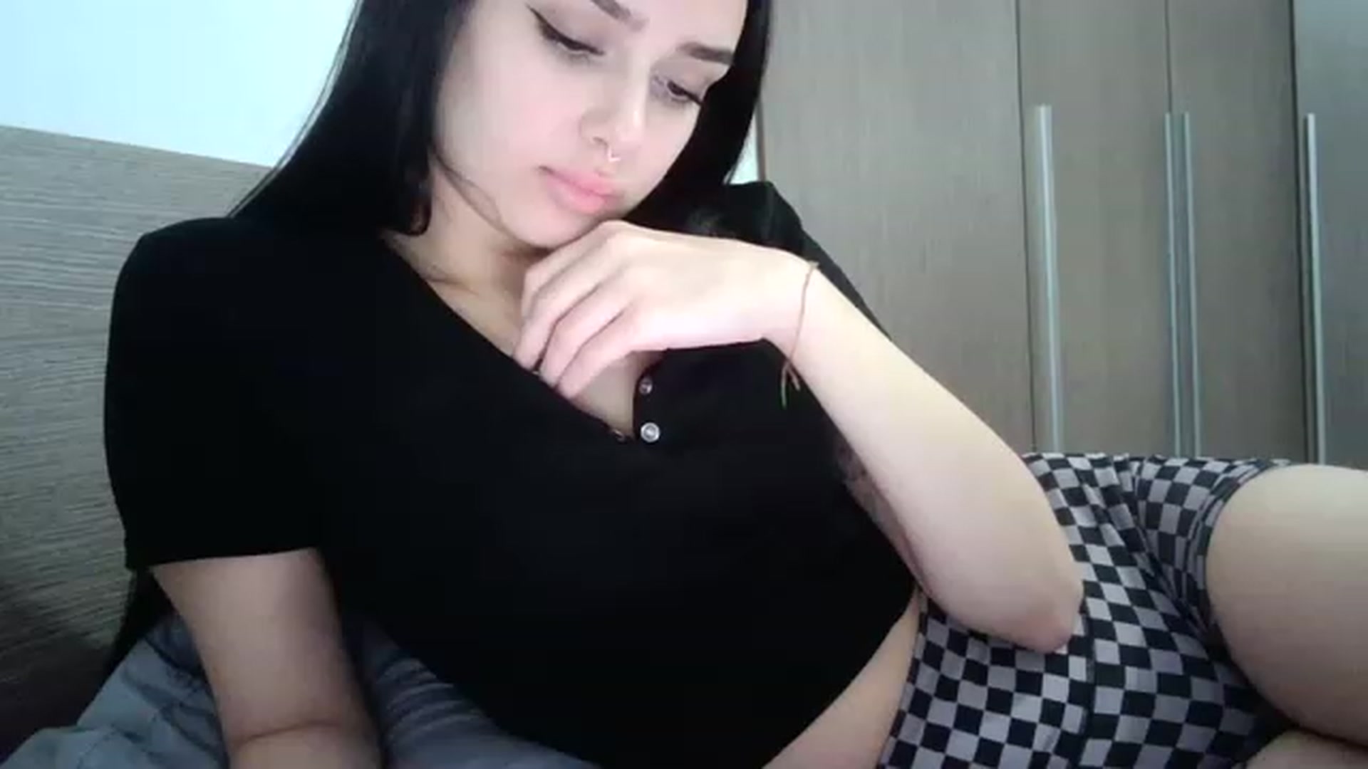 Gallery image thumbnail from ChocoPiiie_'s myfreecams stream on, 01/08/2023, 21:26 image 3 of 20