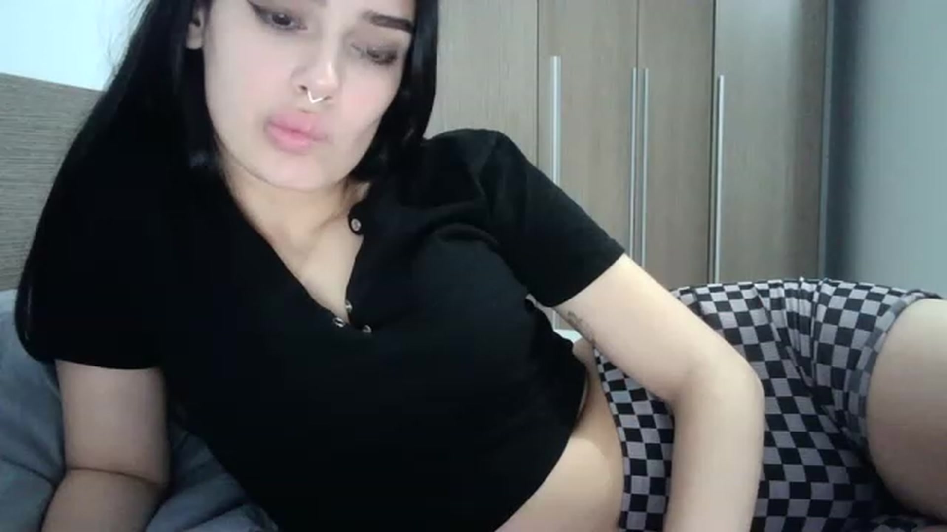 Gallery image thumbnail from ChocoPiiie_'s myfreecams stream on, 01/09/2023, 01:42 image 15 of 20