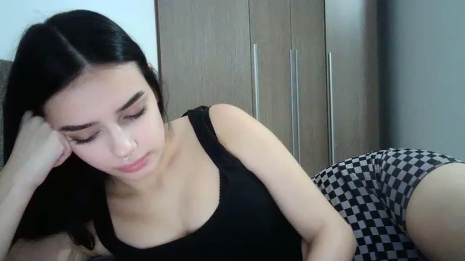 Gallery image thumbnail from ChocoPiiie_'s myfreecams stream on, 01/10/2023, 24:27 image 8 of 20
