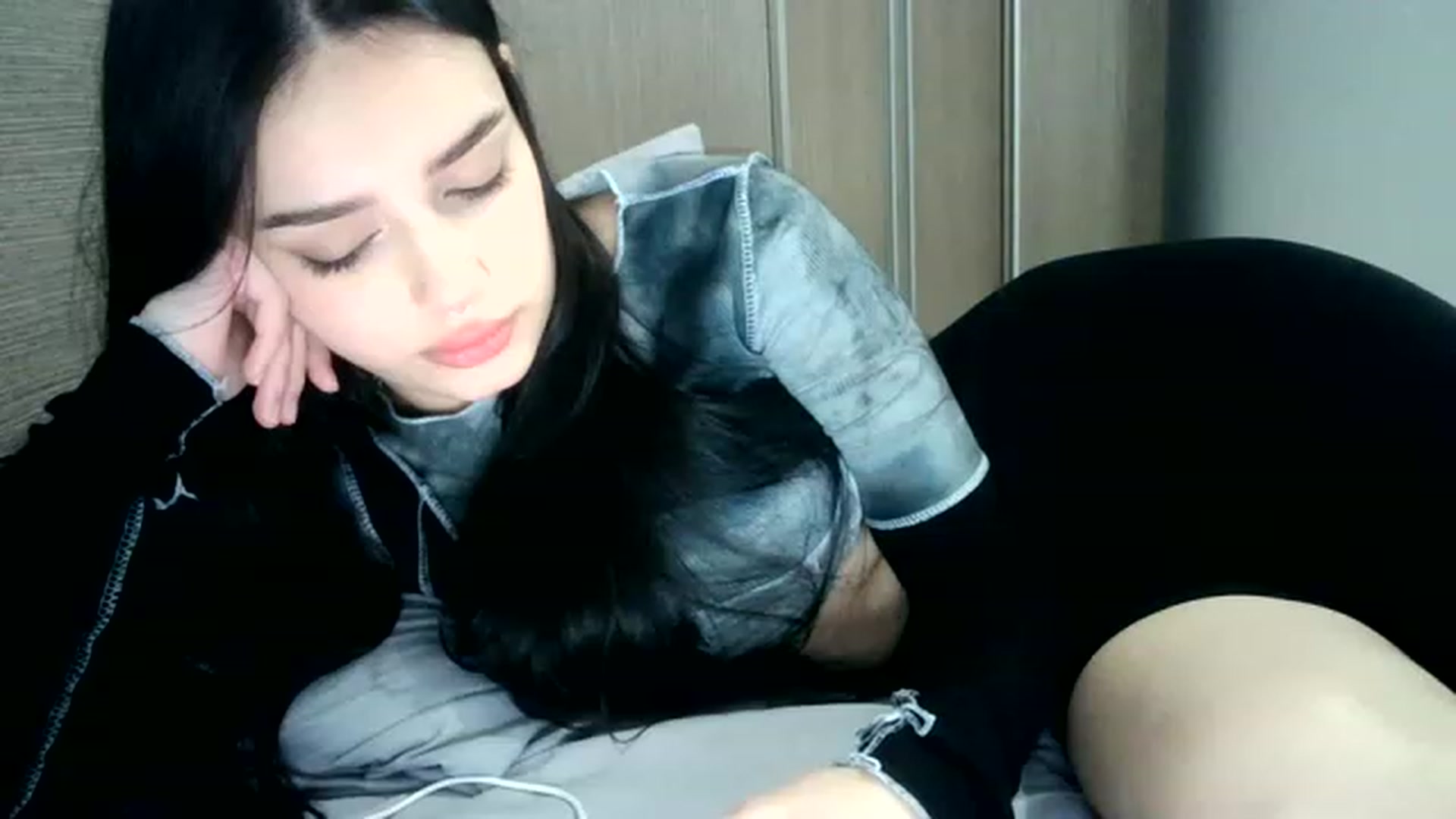 Gallery image thumbnail from ChocoPiiie_'s myfreecams stream on, 01/23/2023, 01:41 image 13 of 20