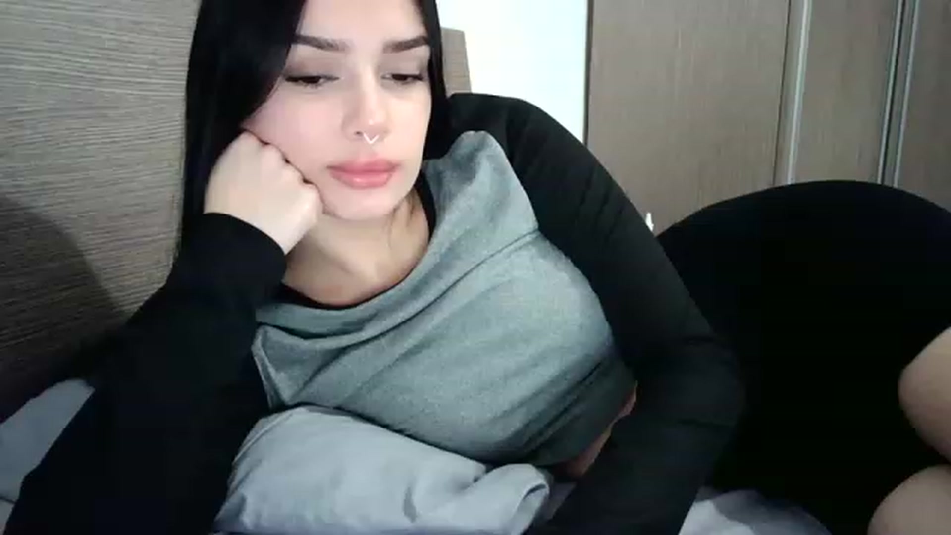 Gallery image thumbnail from ChocoPiiie_'s myfreecams stream on, 02/02/2023, 24:14 image 13 of 20