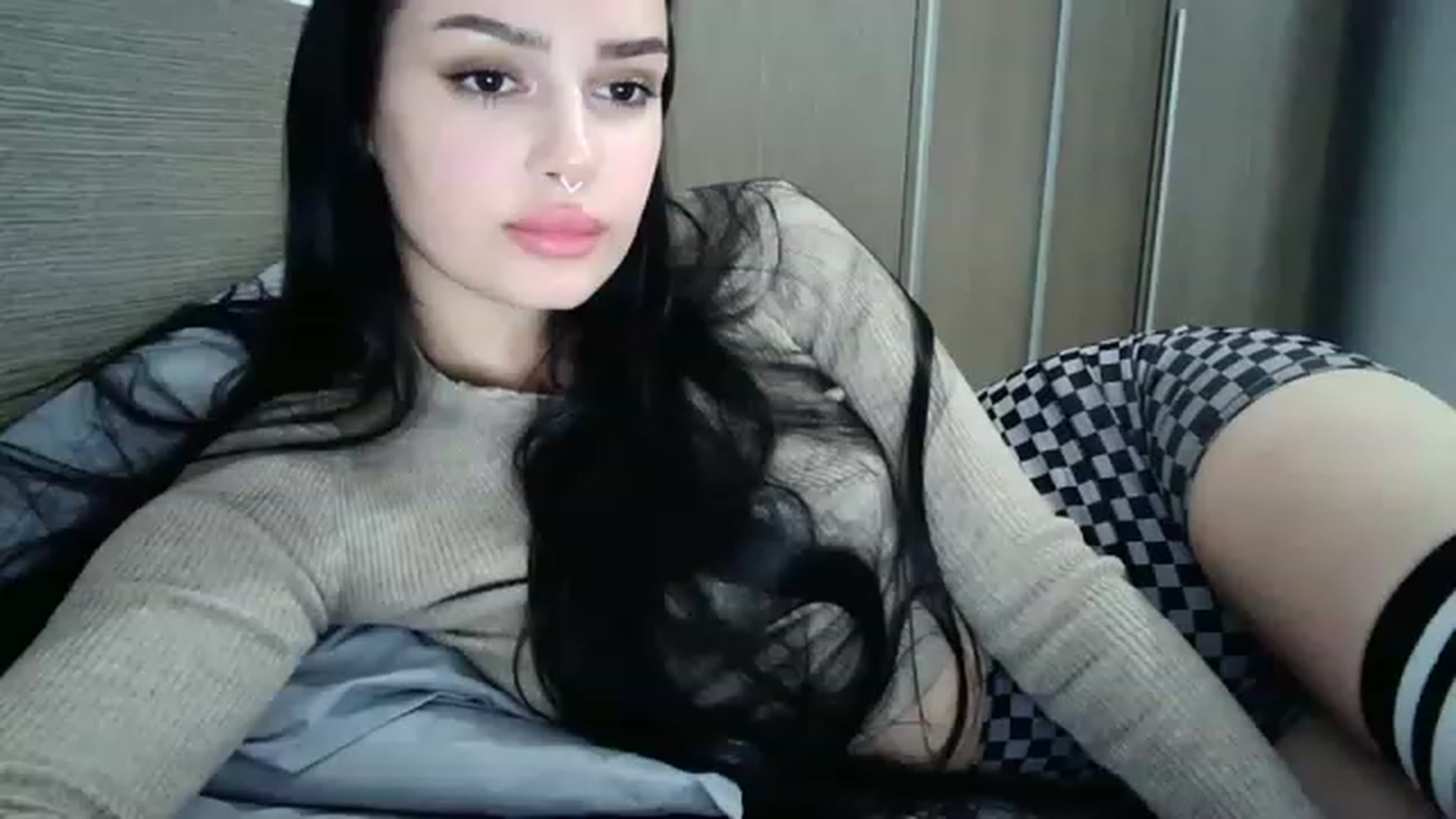 Gallery image thumbnail from ChocoPiiie_'s myfreecams stream on, 02/06/2023, 01:10 image 15 of 20