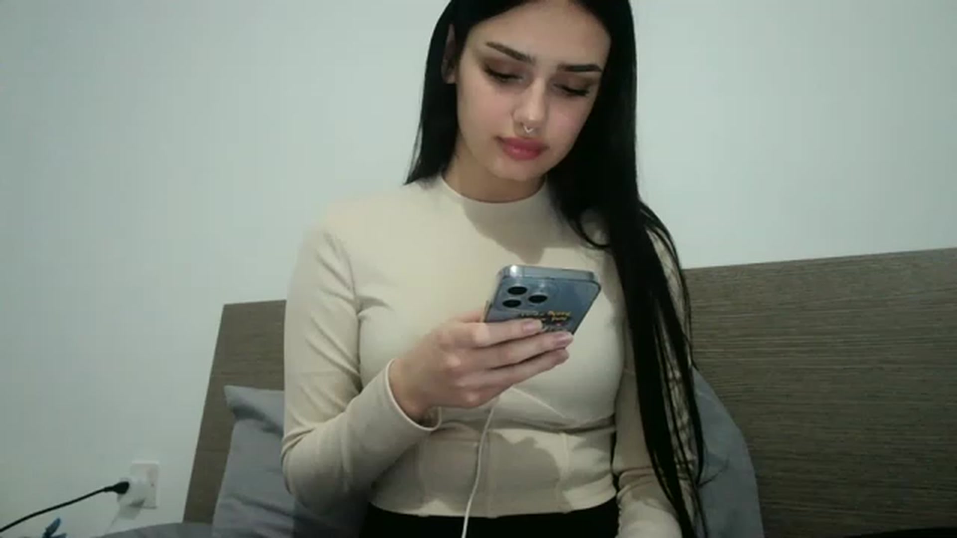 Gallery image thumbnail from ChocoPiiie_'s myfreecams stream on, 02/13/2023, 24:01 image 18 of 20