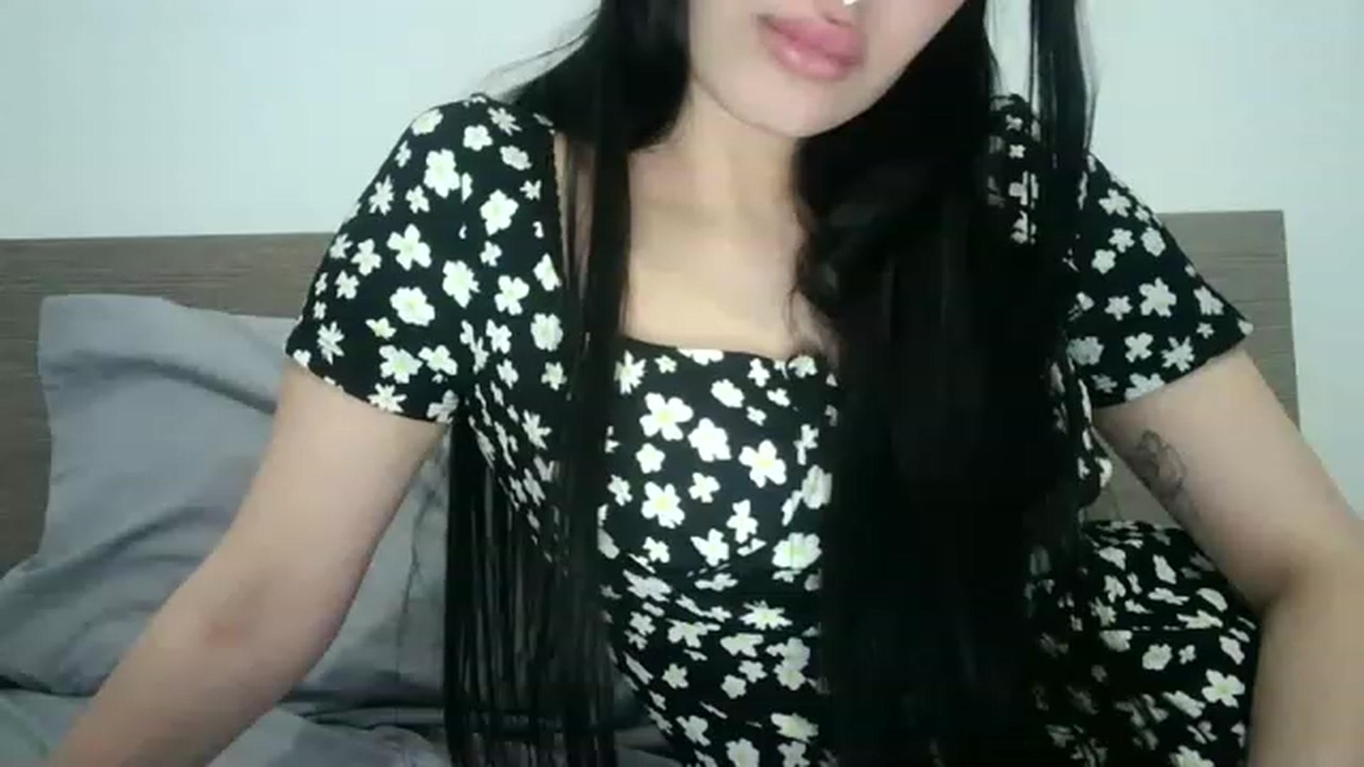 Gallery image thumbnail from ChocoPiiie_'s myfreecams stream on, 02/13/2023, 05:52 image 9 of 20