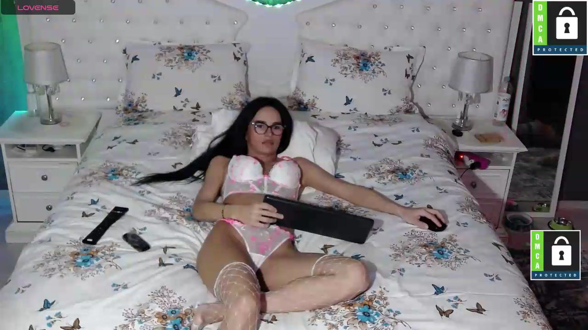 Gallery image thumbnail from ChocolatePnk's myfreecams stream on, 05/07/2026, 23:29 image 12 of 20
