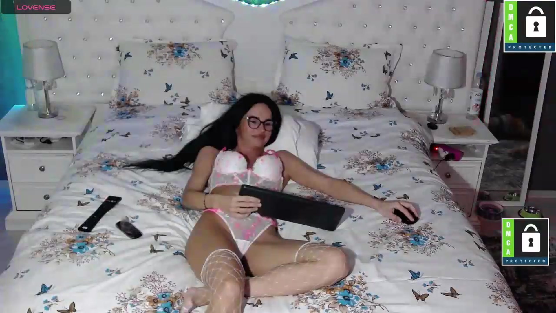 Gallery image thumbnail from ChocolatePnk's myfreecams stream on, 05/07/2026, 23:29 image 14 of 20