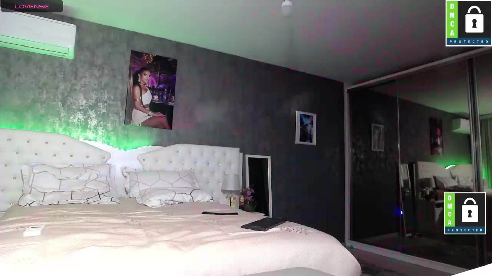 Gallery image thumbnail from ChocolatePnk's myfreecams stream on, 08/13/2026, 23:57 image 3 of 20