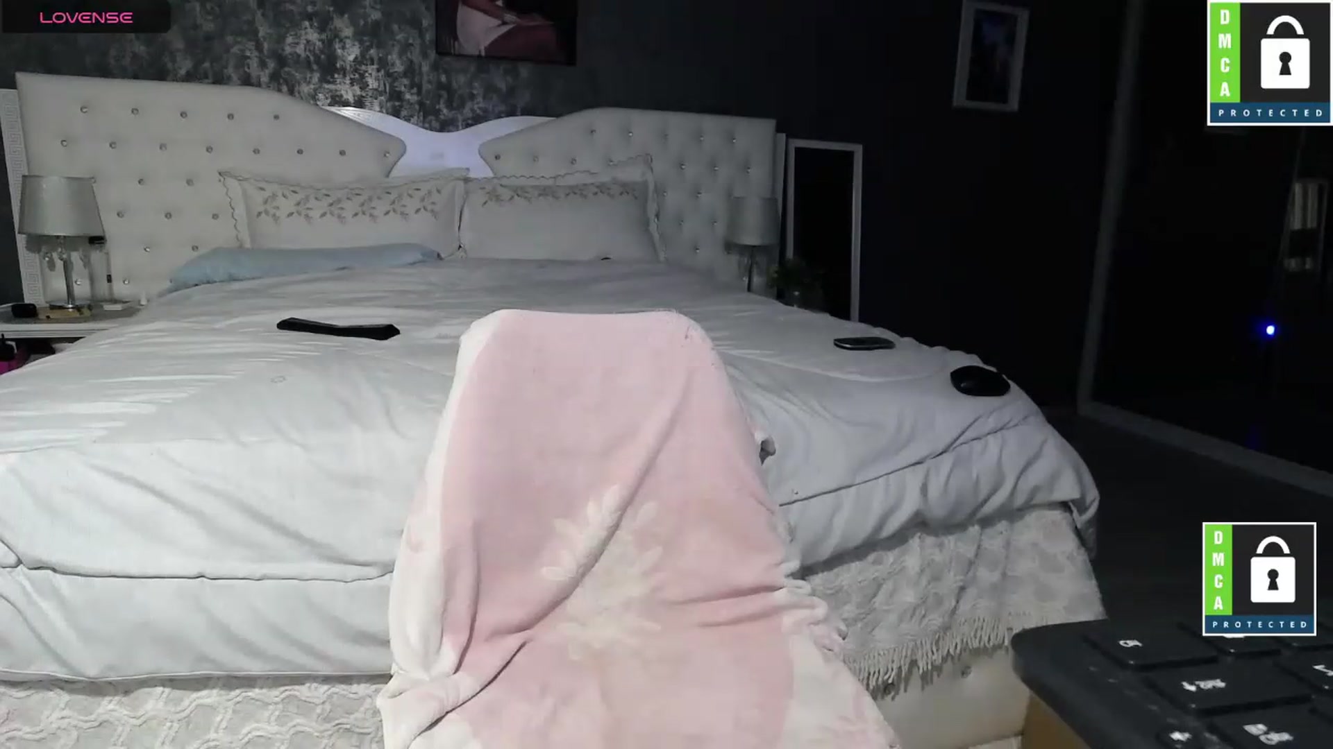 Gallery image thumbnail from ChocolatePnk's myfreecams stream on, 09/09/2026, 24:42 image 4 of 20