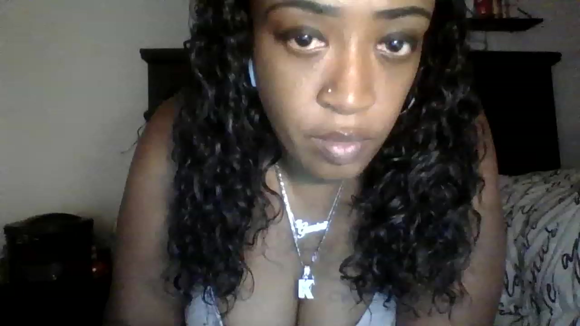 Gallery image thumbnail from Chocolatek79's myfreecams stream on, 11/22/2022, 20:57 image 16 of 20