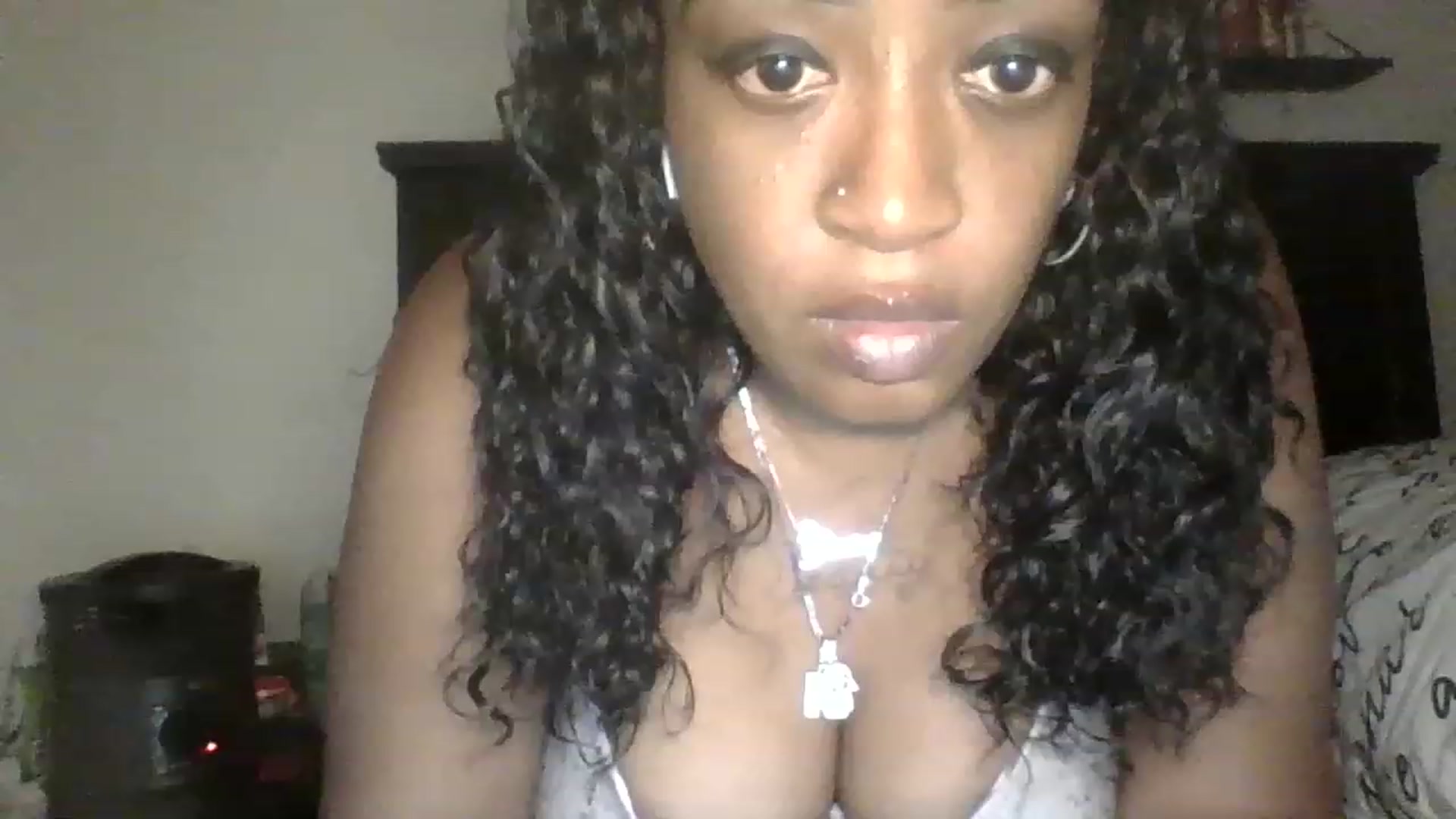 Gallery image thumbnail from Chocolatek79's myfreecams stream on, 11/22/2022, 20:57 image 17 of 20