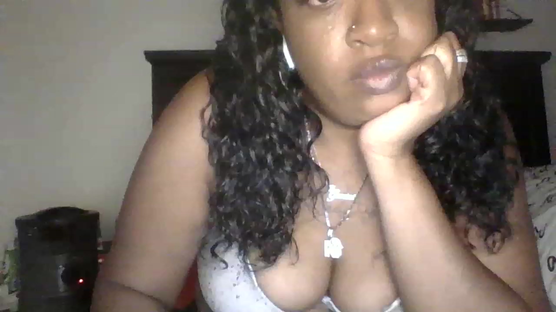 Gallery image thumbnail from Chocolatek79's myfreecams stream on, 11/22/2022, 20:57 image 18 of 20