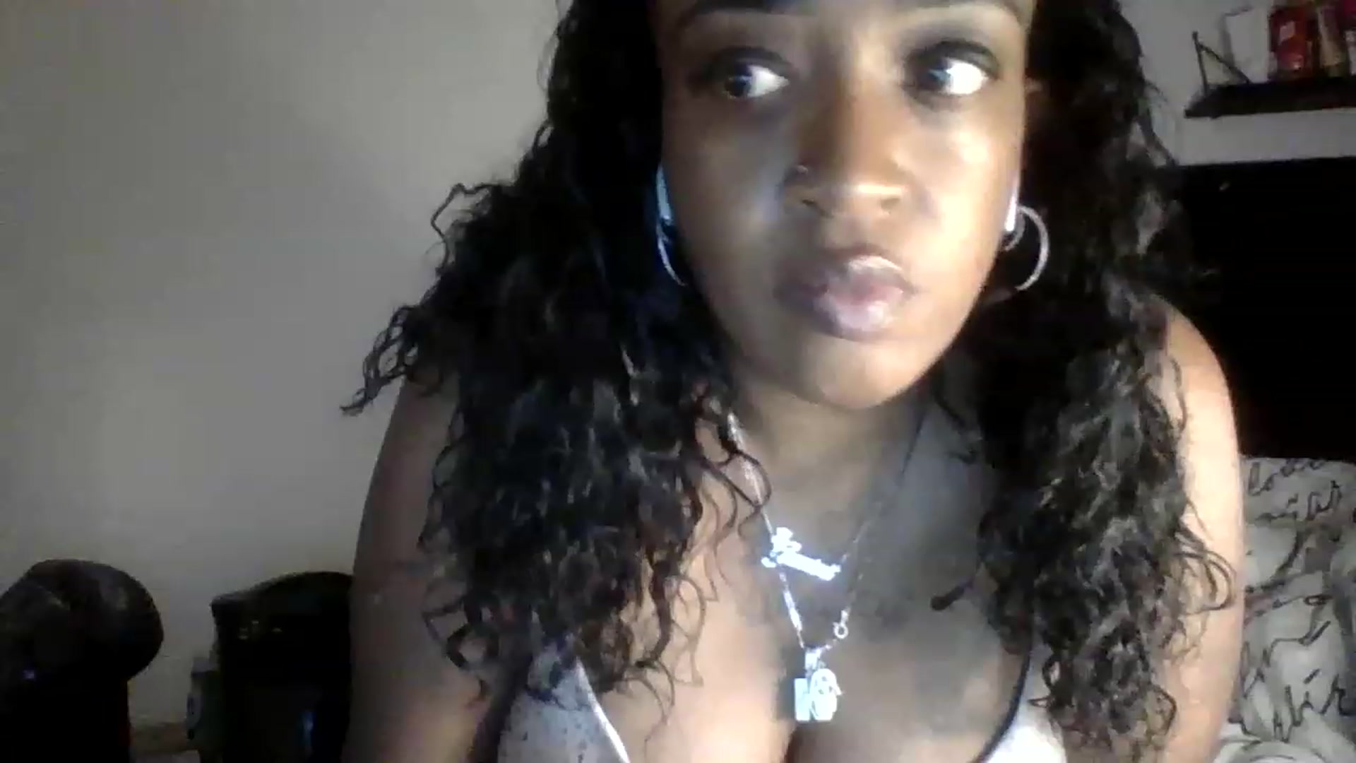 Gallery image thumbnail from Chocolatek79's myfreecams stream on, 11/22/2022, 20:57 image 11 of 20