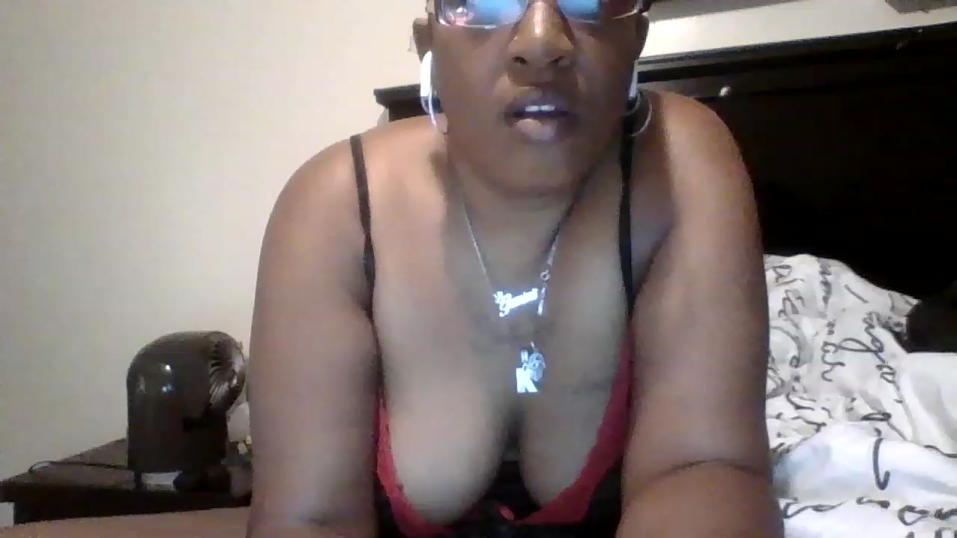 Gallery image thumbnail from Chocolatek79's myfreecams stream on, 11/23/2022, 04:40 image 5 of 20