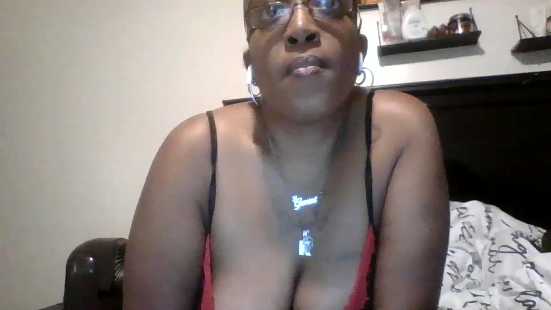 Gallery image thumbnail from Chocolatek79's myfreecams stream on, 11/23/2022, 04:40 image 20 of 20