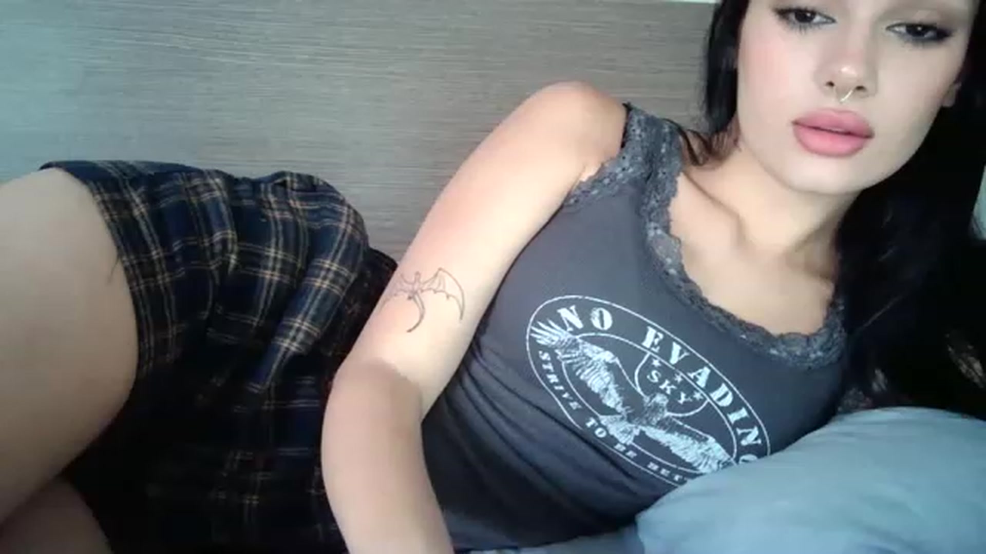 Gallery image thumbnail from Chocoo_'s myfreecams stream on, 06/24/2023, 18:10 image 13 of 20