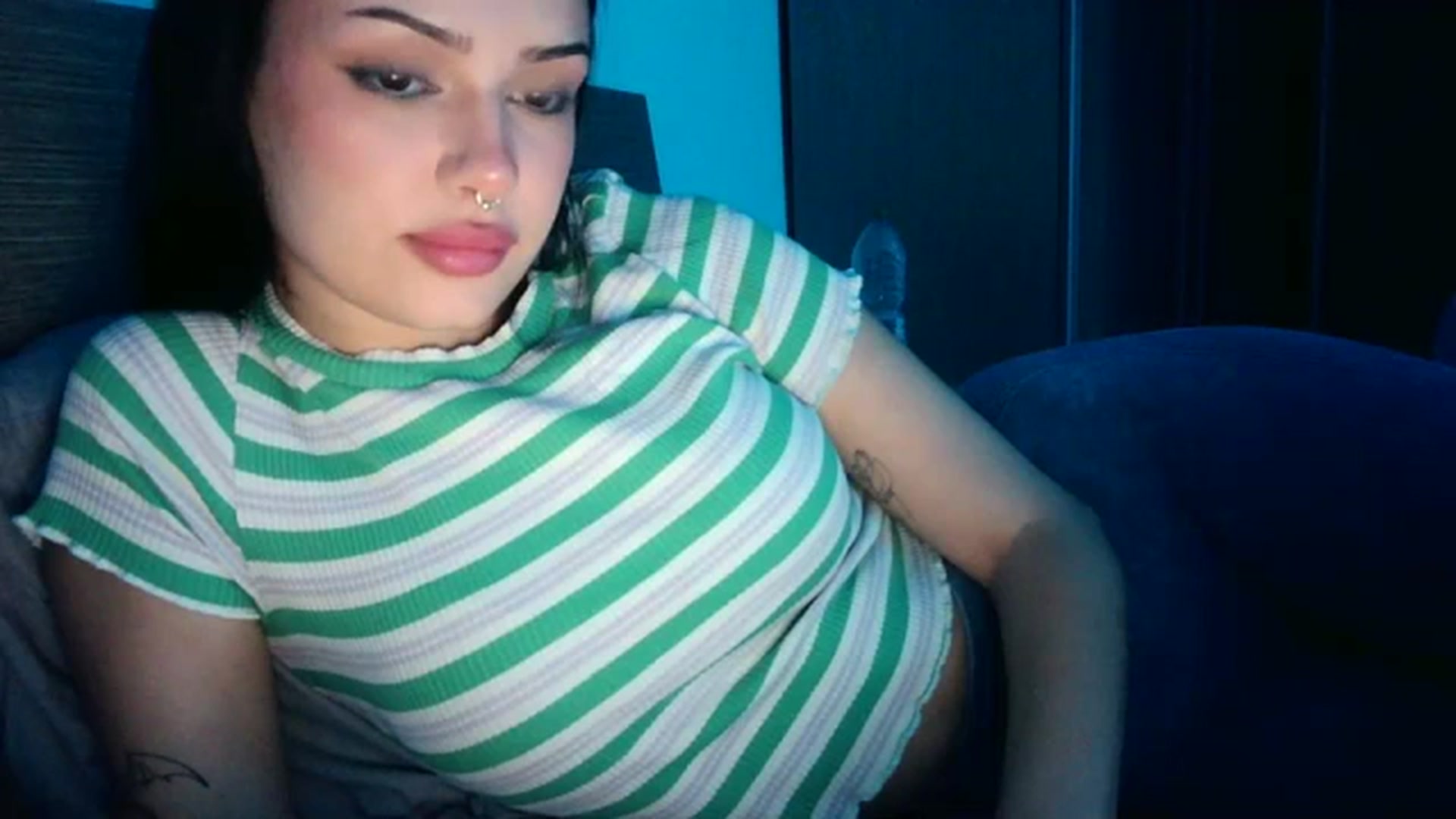 Gallery image thumbnail from Chocoo_'s myfreecams stream on, 07/04/2023, 23:24 image 17 of 20