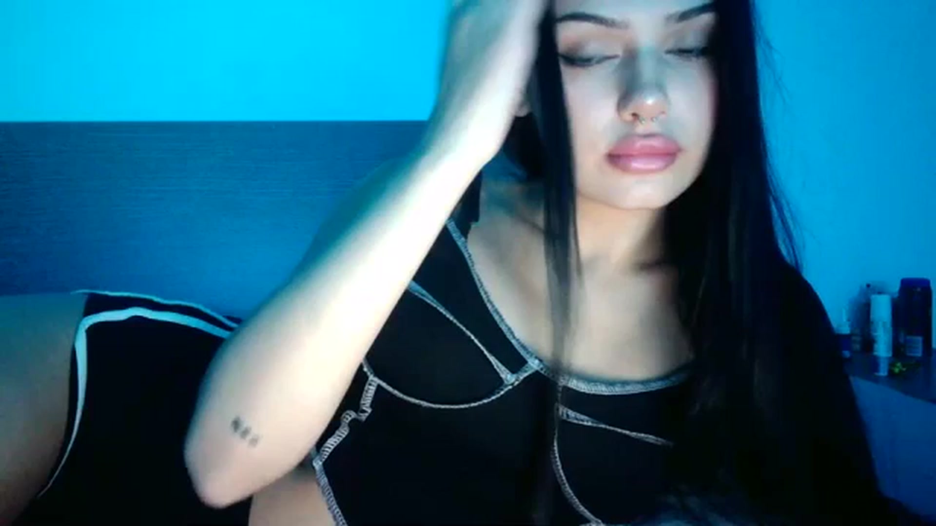 Gallery image thumbnail from Chocoo_'s myfreecams stream on, 07/10/2023, 22:03 image 17 of 20