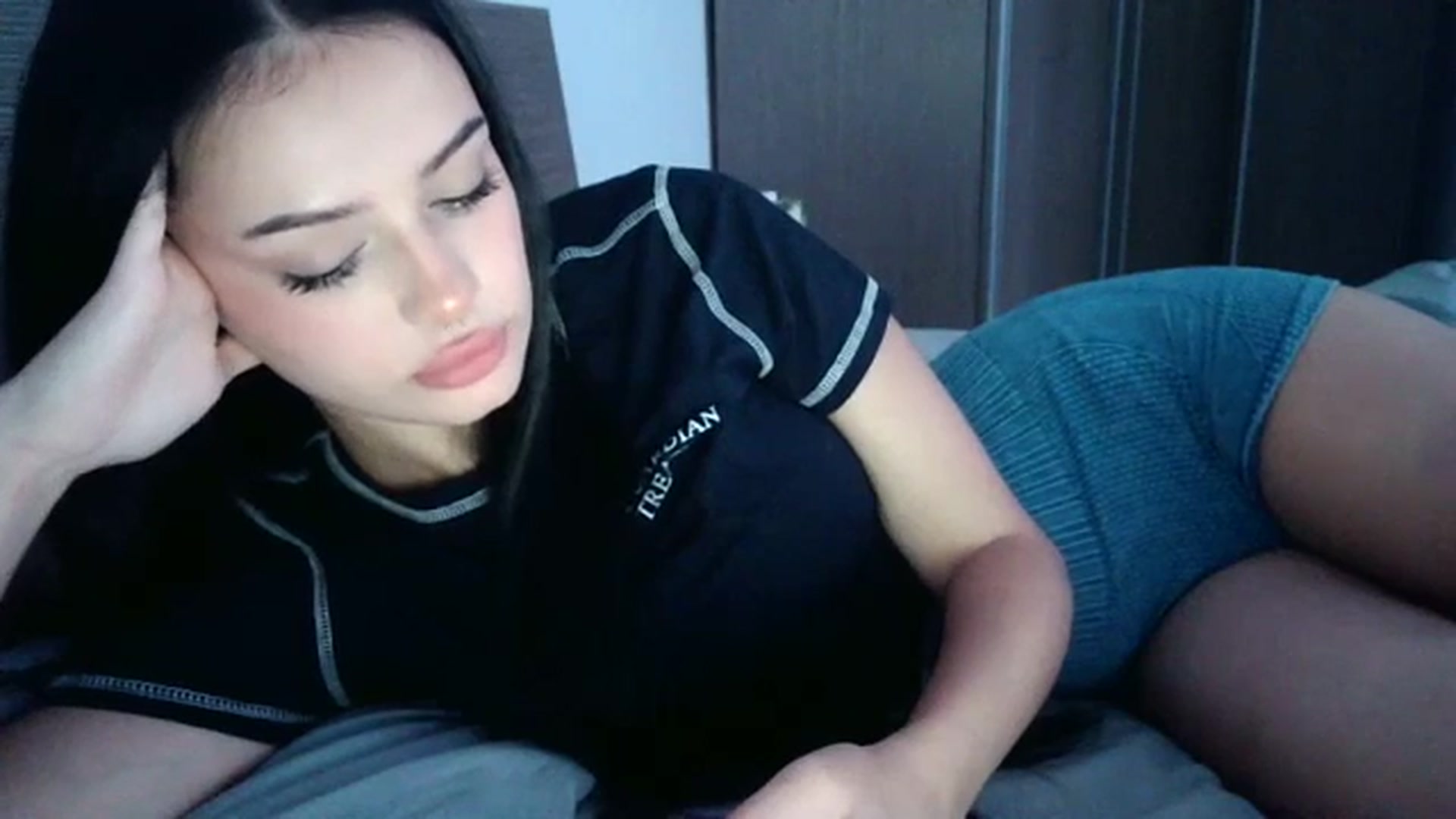 Gallery image thumbnail from Chocoo_'s myfreecams stream on, 07/17/2023, 19:45 image 7 of 20