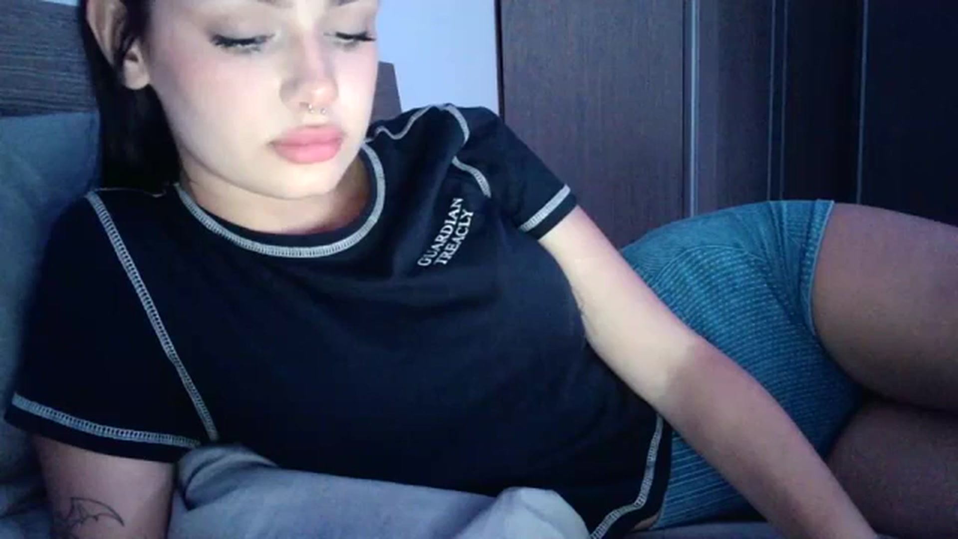 Gallery image thumbnail from Chocoo_'s myfreecams stream on, 07/17/2023, 23:51 image 1 of 20