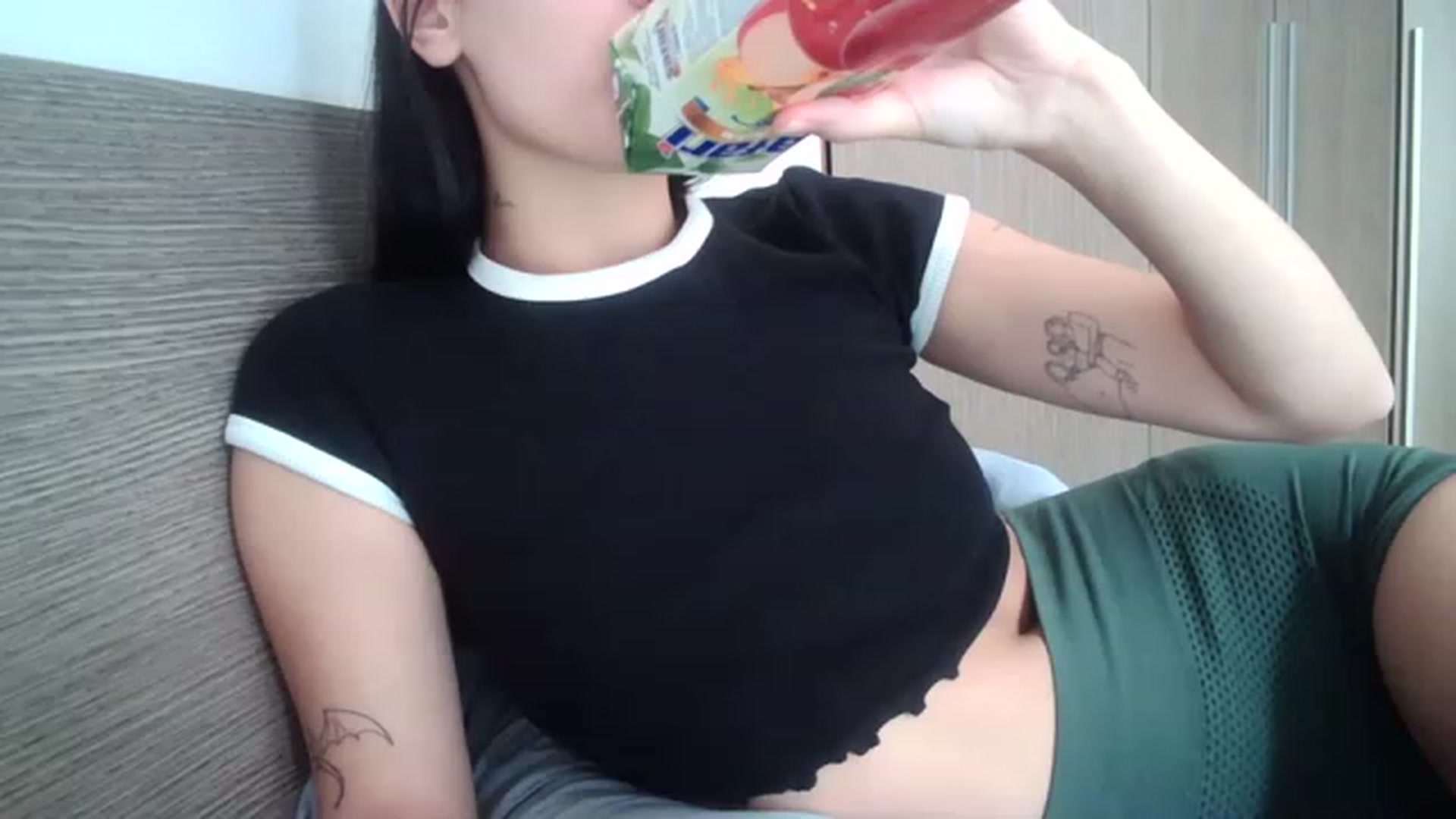 Gallery image thumbnail from Chocoo_'s myfreecams stream on, 07/28/2023, 07:35 image 17 of 20