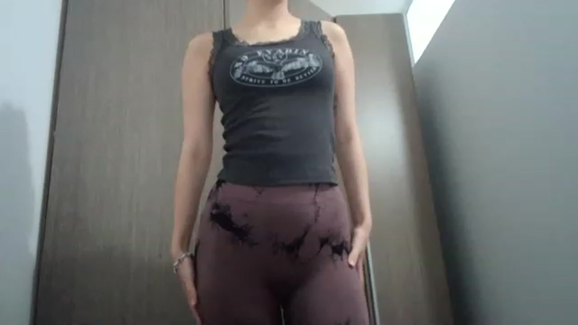 Gallery image thumbnail from Chocooo_'s myfreecams stream on, 04/09/2023, 21:36 image 12 of 20