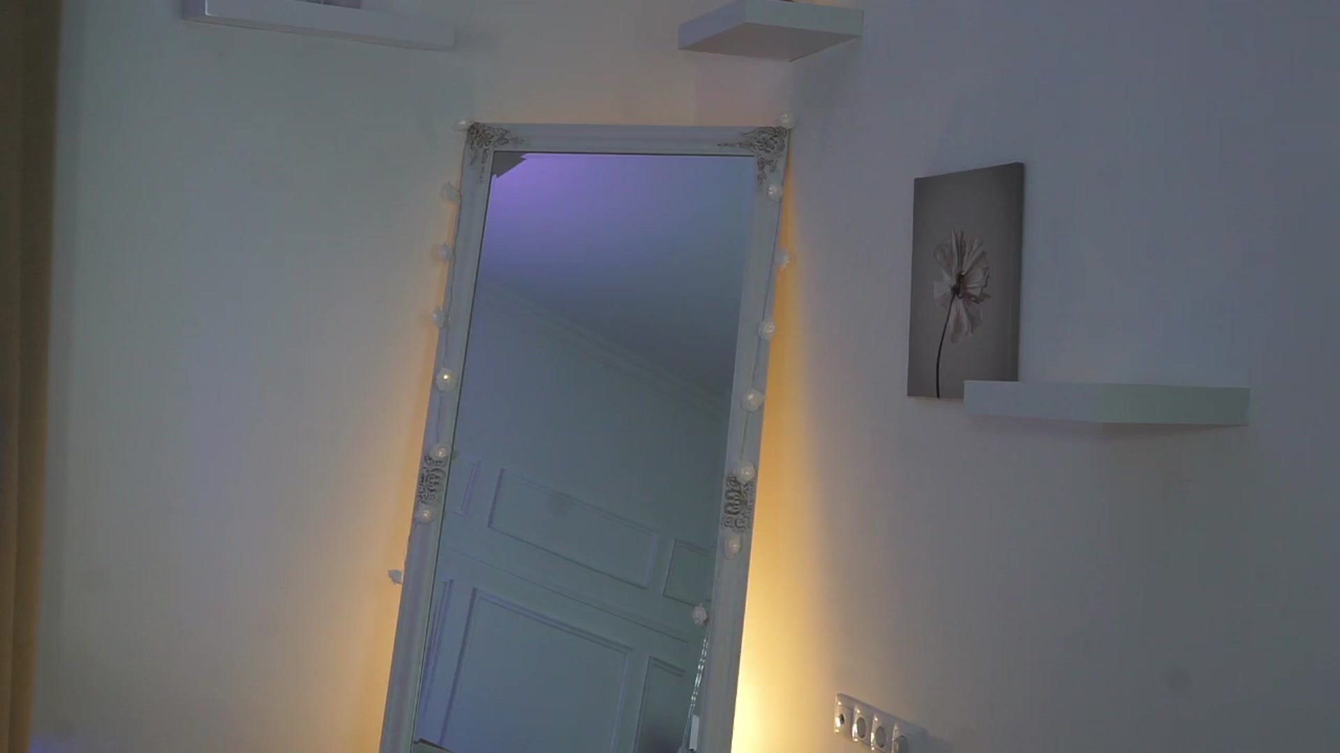 Gallery image thumbnail from Chriiisty's myfreecams stream on, 07/14/2025, 24:45 image 14 of 20