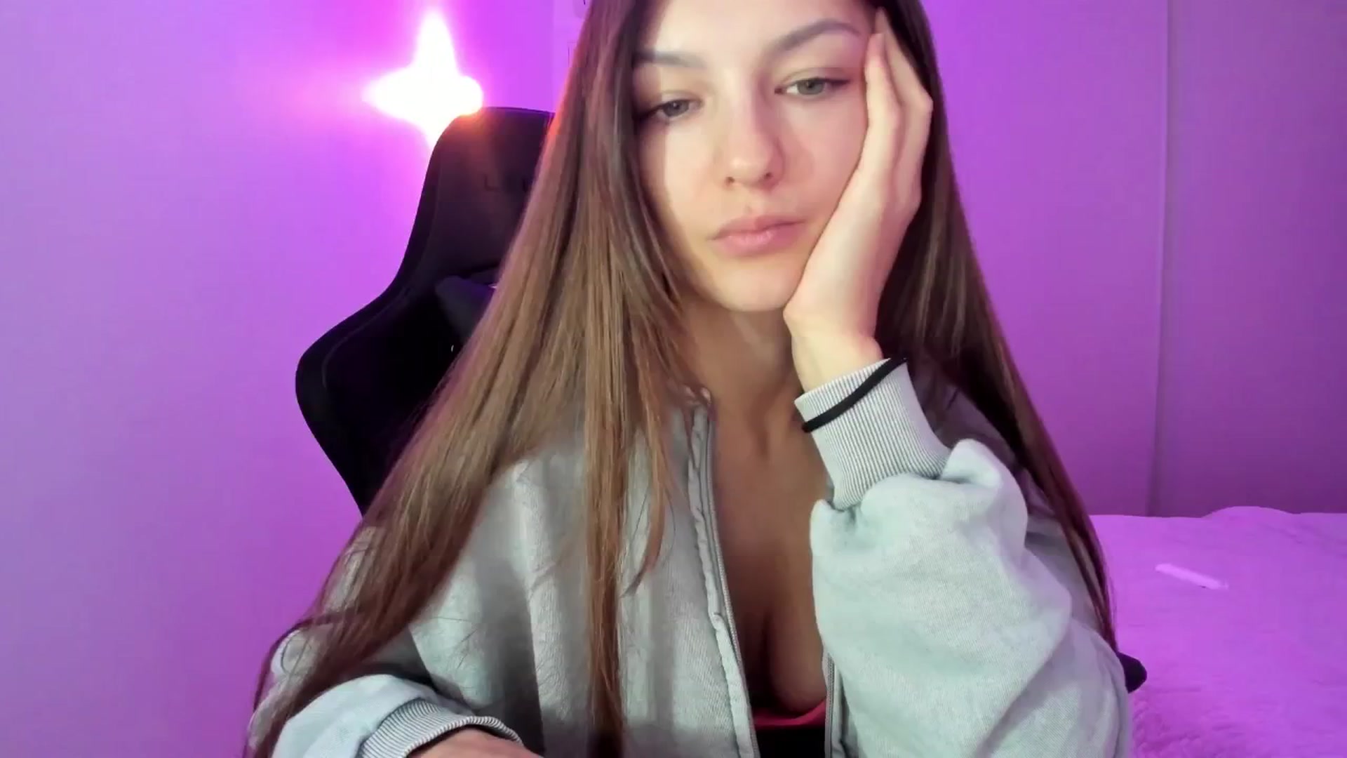 Gallery image thumbnail from Chris_Sweet_'s myfreecams stream on, 12/09/2024, 16:49 image 14 of 20
