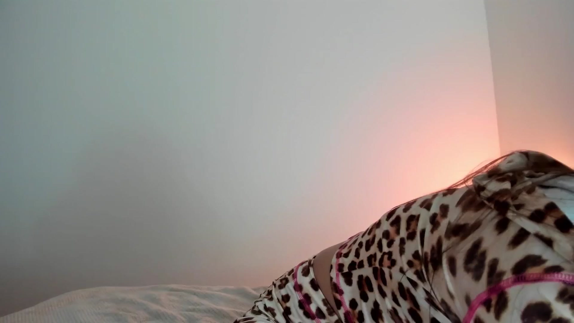 Gallery image thumbnail from Chris_girl's myfreecams stream on, 12/21/2024, 17:31 image 1 of 20