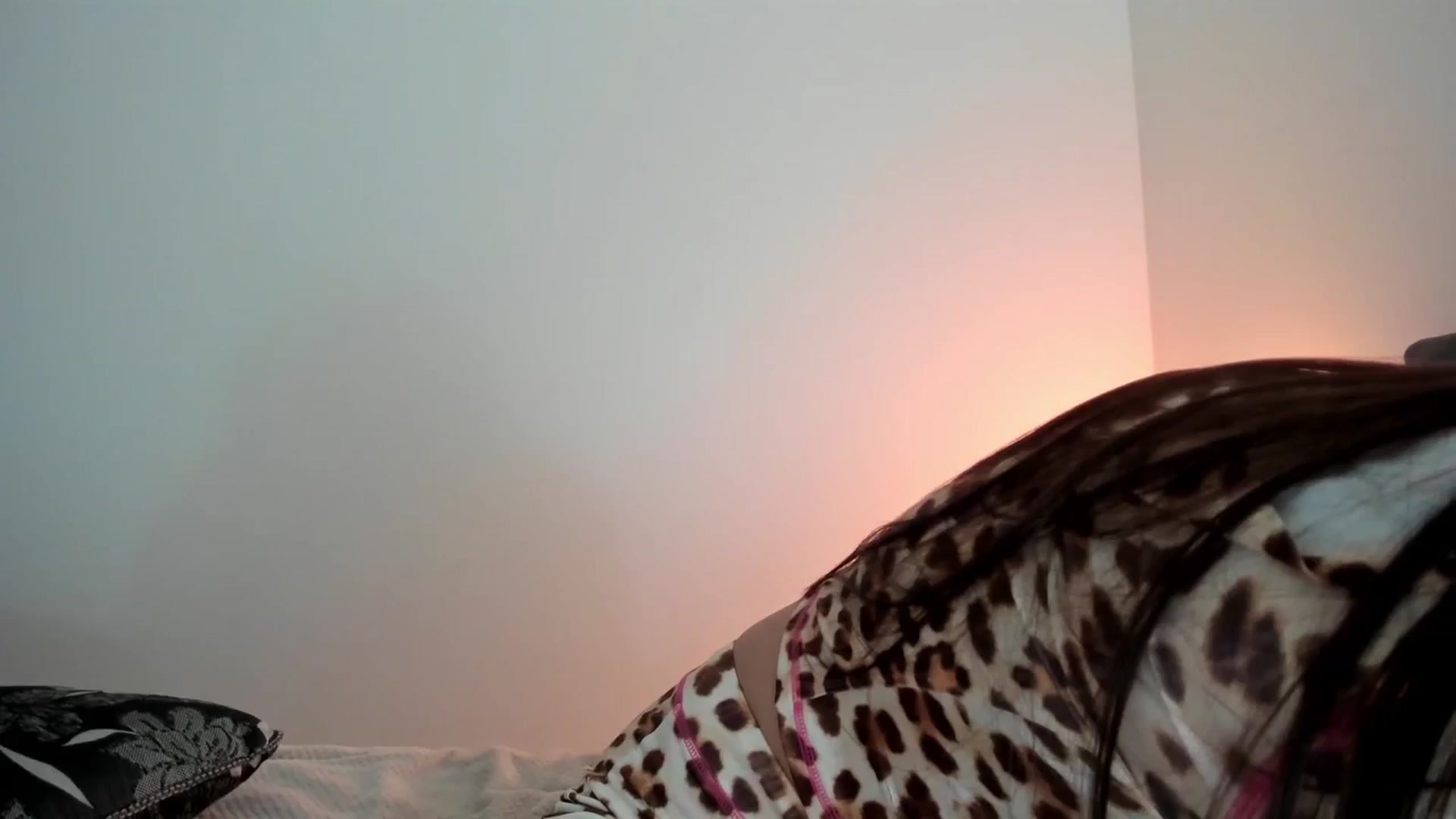 Gallery image thumbnail from Chris_girl's myfreecams stream on, 12/22/2024, 01:46 image 16 of 20