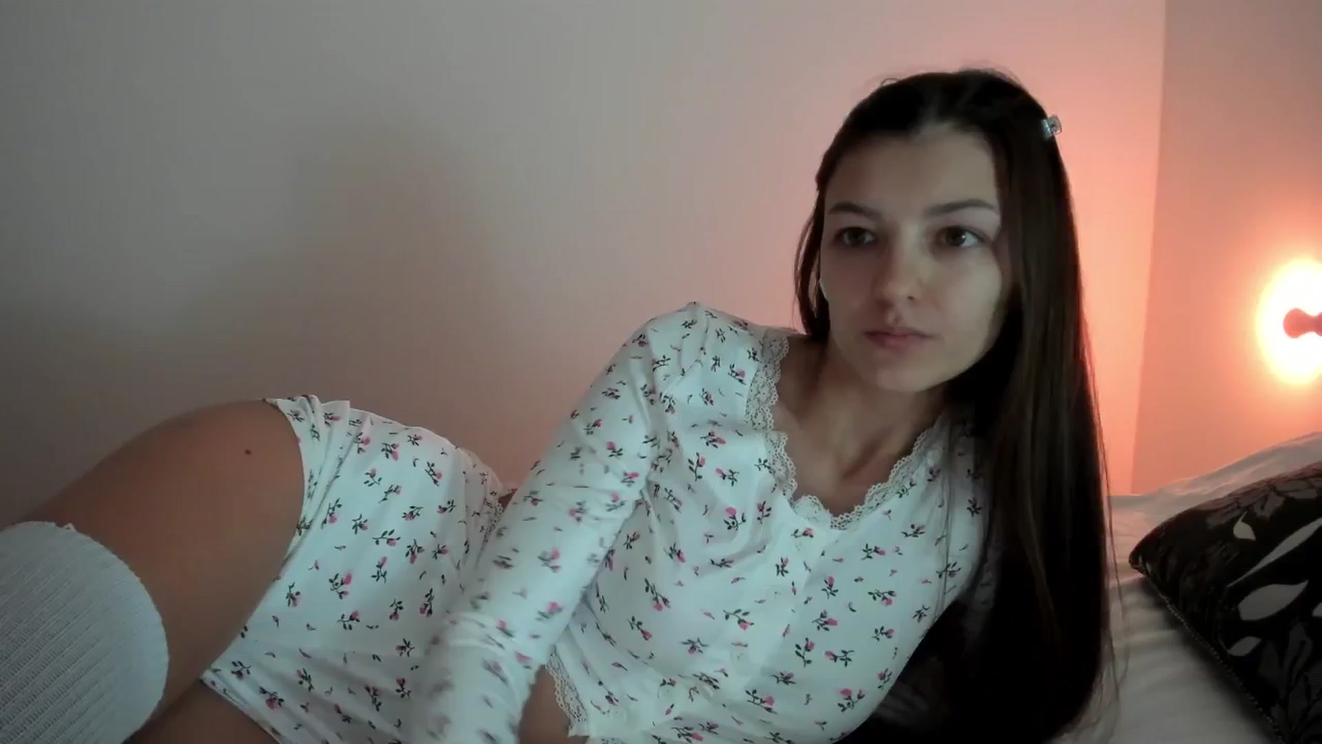 Gallery image thumbnail from Chris_girl's myfreecams stream on, 12/22/2024, 19:45 image 3 of 20