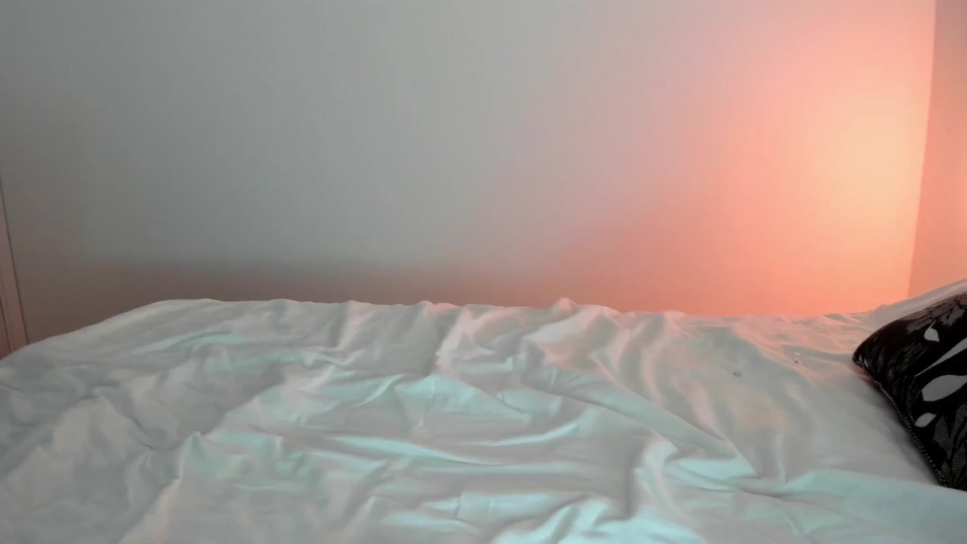 Gallery image thumbnail from Chris_girl's myfreecams stream on, 12/23/2024, 01:59 image 5 of 20