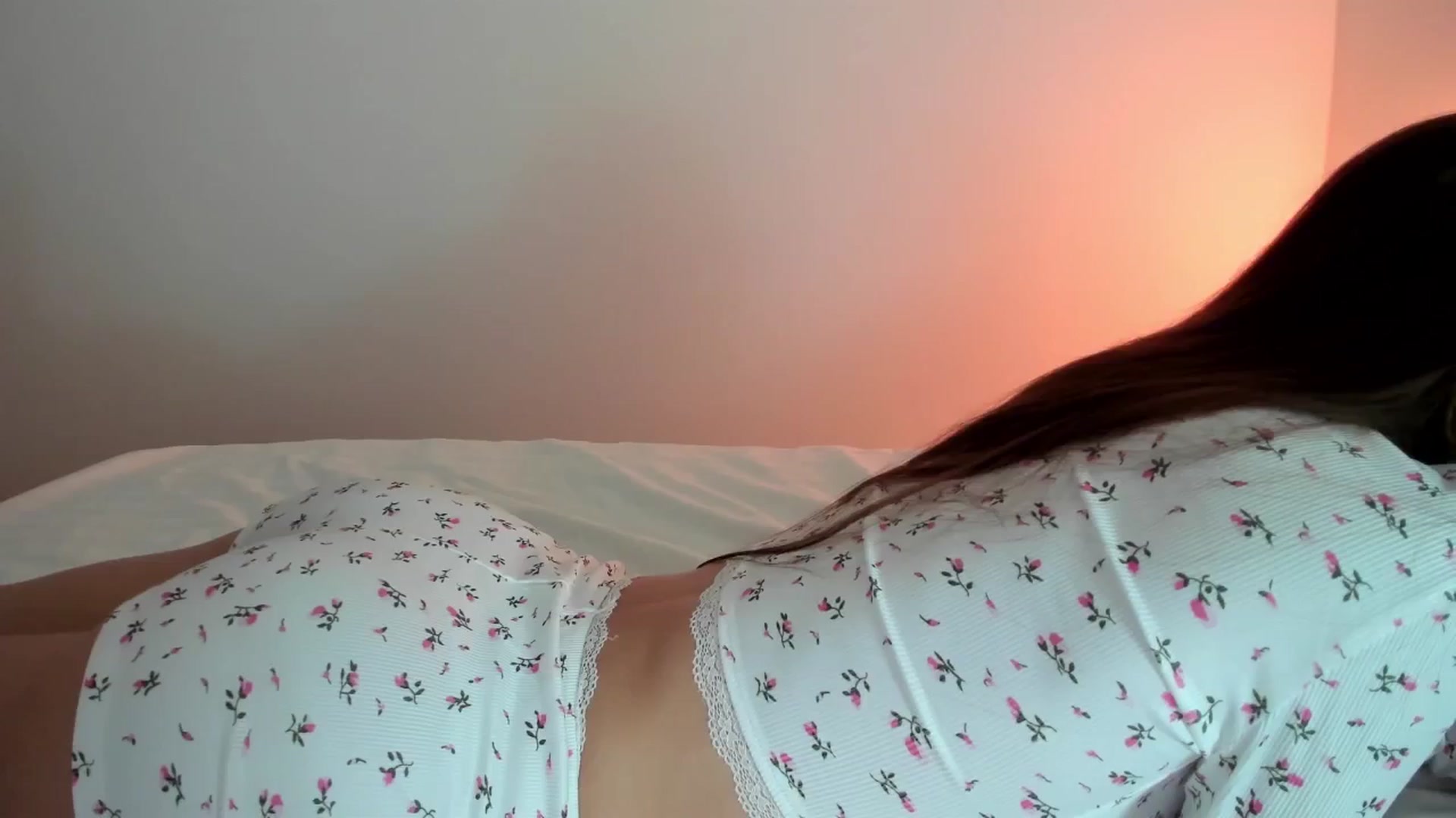 Gallery image thumbnail from Chris_girl's myfreecams stream on, 12/23/2024, 01:59 image 7 of 20