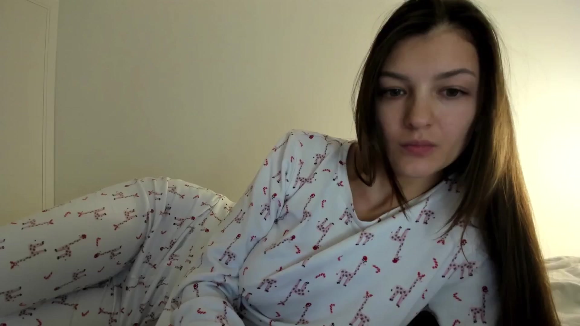 Gallery image thumbnail from Chris_girl's myfreecams stream on, 12/26/2024, 21:45 image 2 of 20