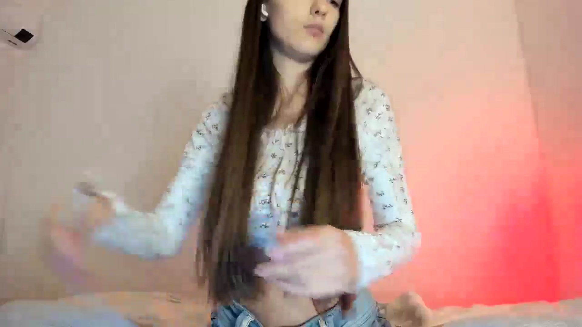 Gallery image thumbnail from Chris_girl's myfreecams stream on, 12/29/2024, 24:41 image 15 of 20