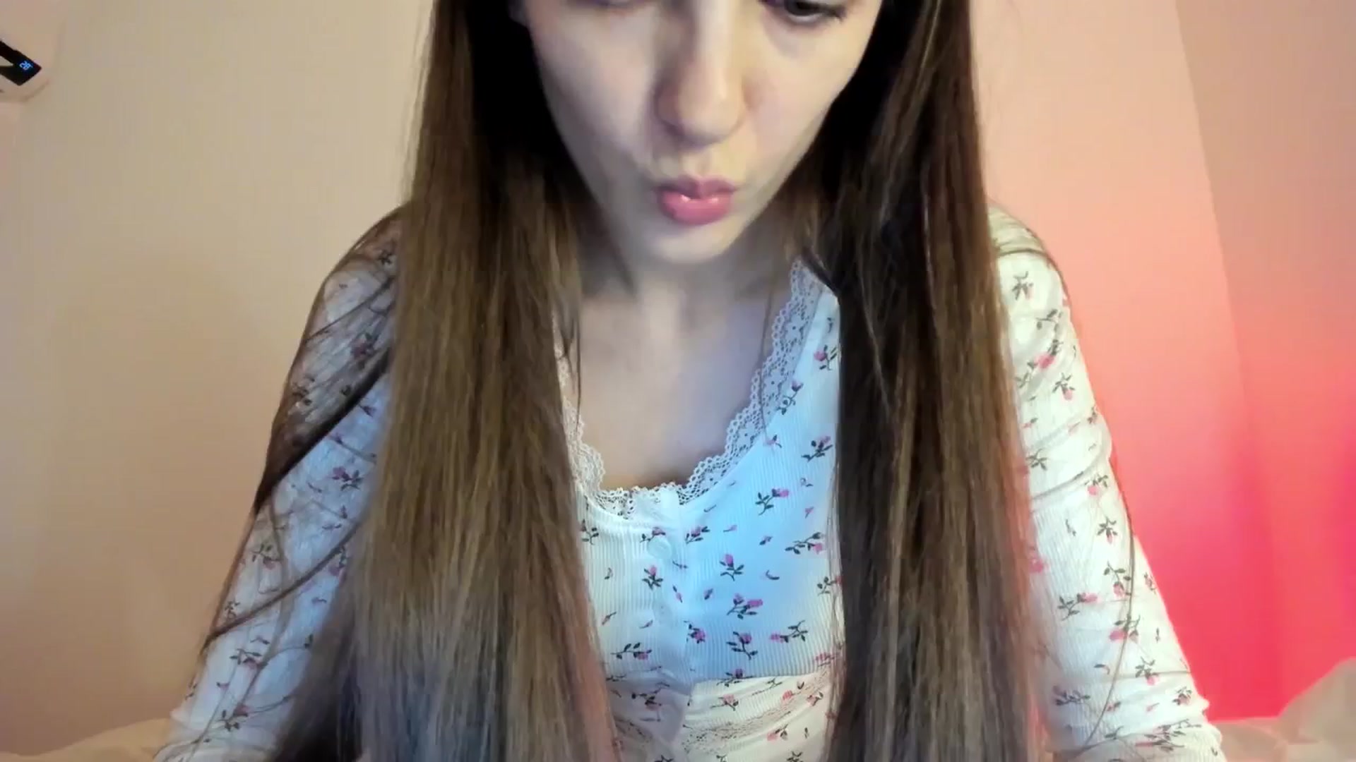 Gallery image thumbnail from Chris_girl's myfreecams stream on, 01/01/2025, 19:23 image 1 of 20