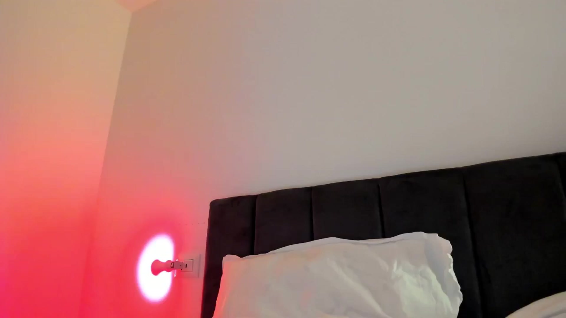 Gallery image thumbnail from Chris_girl's myfreecams stream on, 01/12/2025, 19:12 image 15 of 20