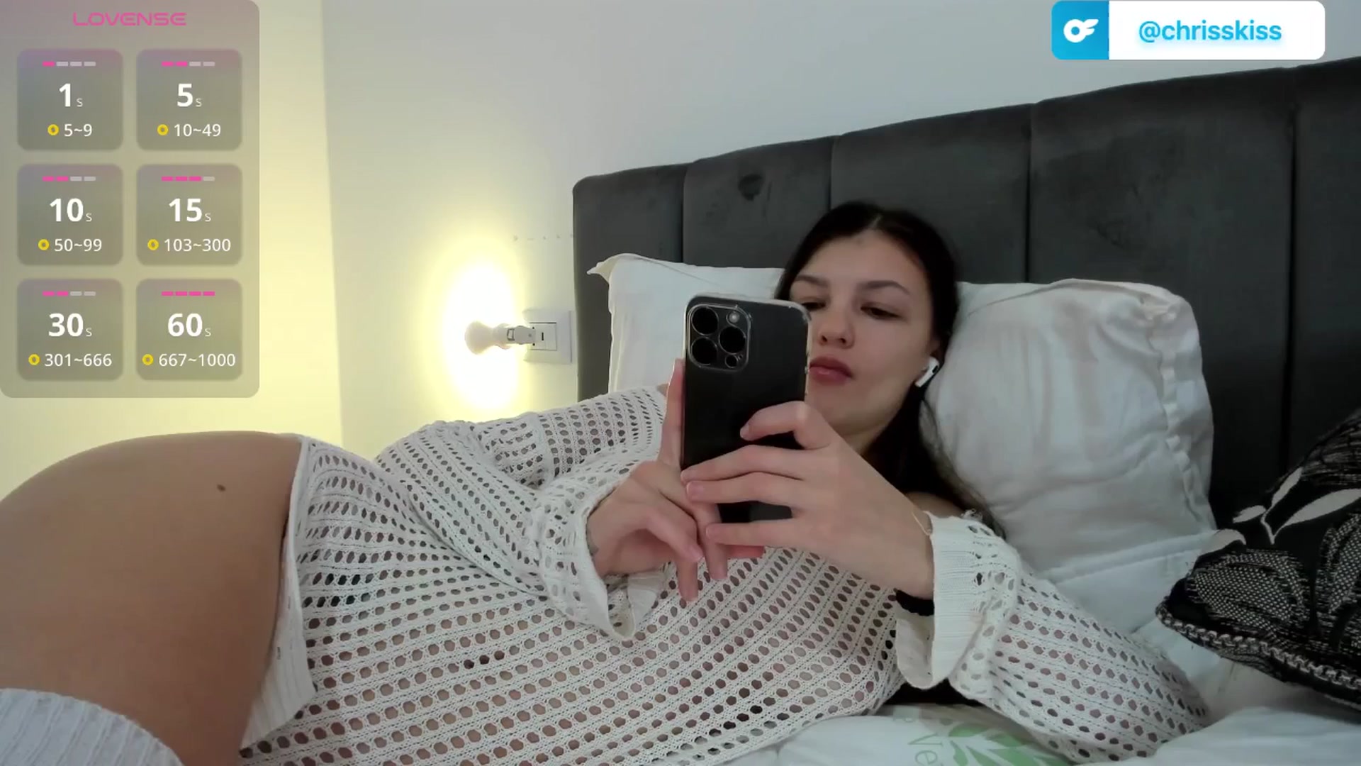 Gallery image thumbnail from Chris_girl's myfreecams stream on, 03/14/2025, 17:55 image 6 of 20