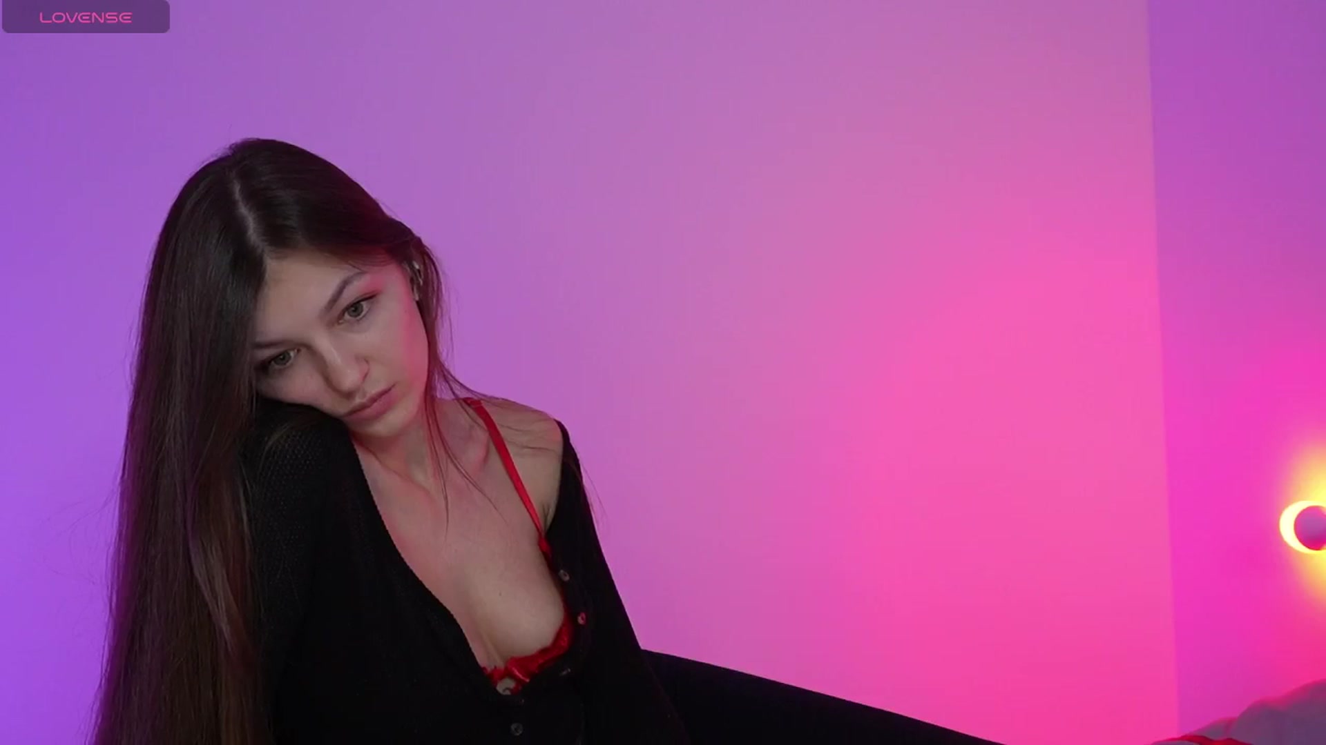 Gallery image thumbnail from Chris_girl's myfreecams stream on, 04/17/2025, 23:03 image 16 of 20